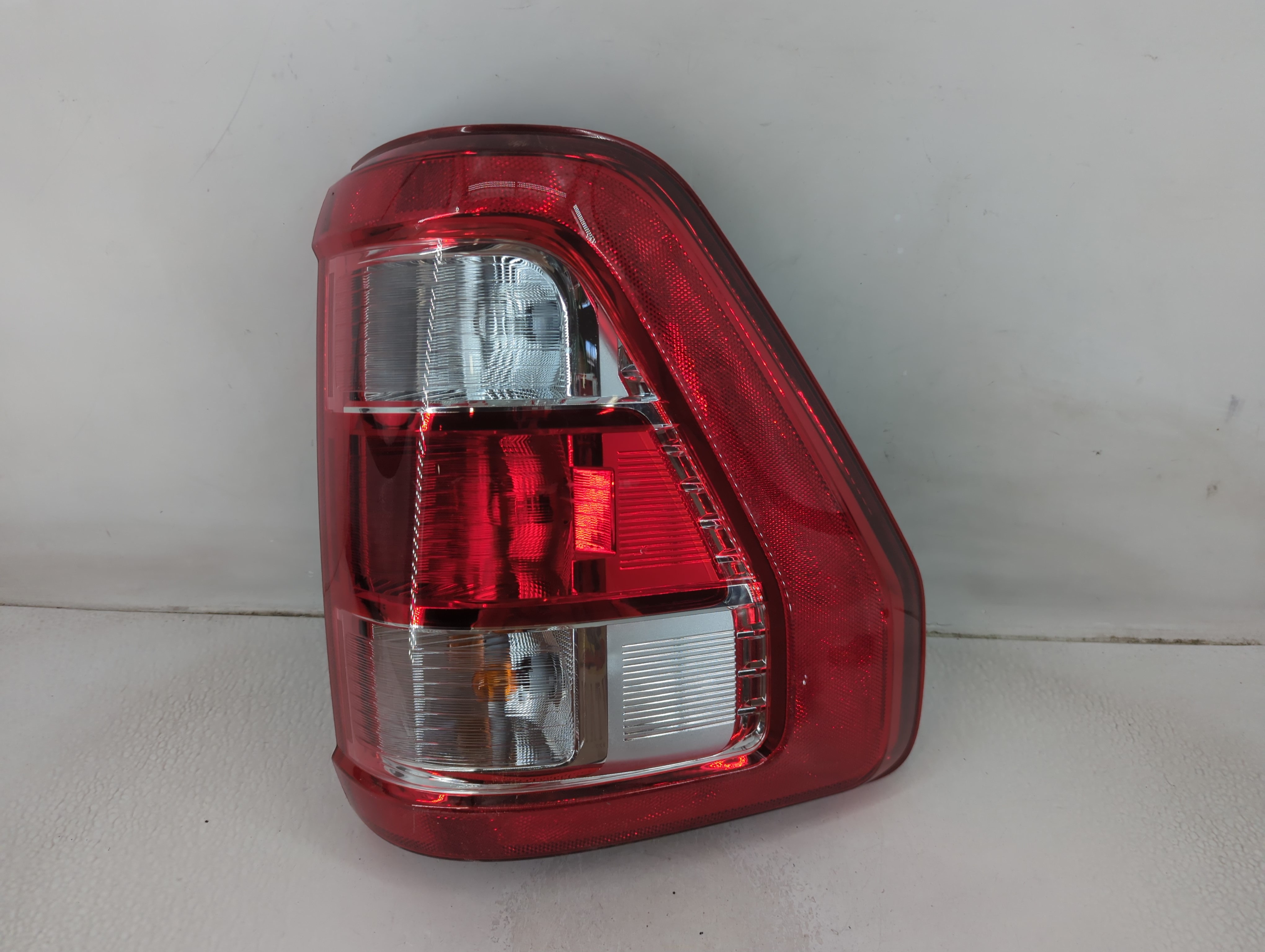 Picture of 2021-2022 Ford F-150 Driver Left Side Tail Light Taillight Oem 1188284