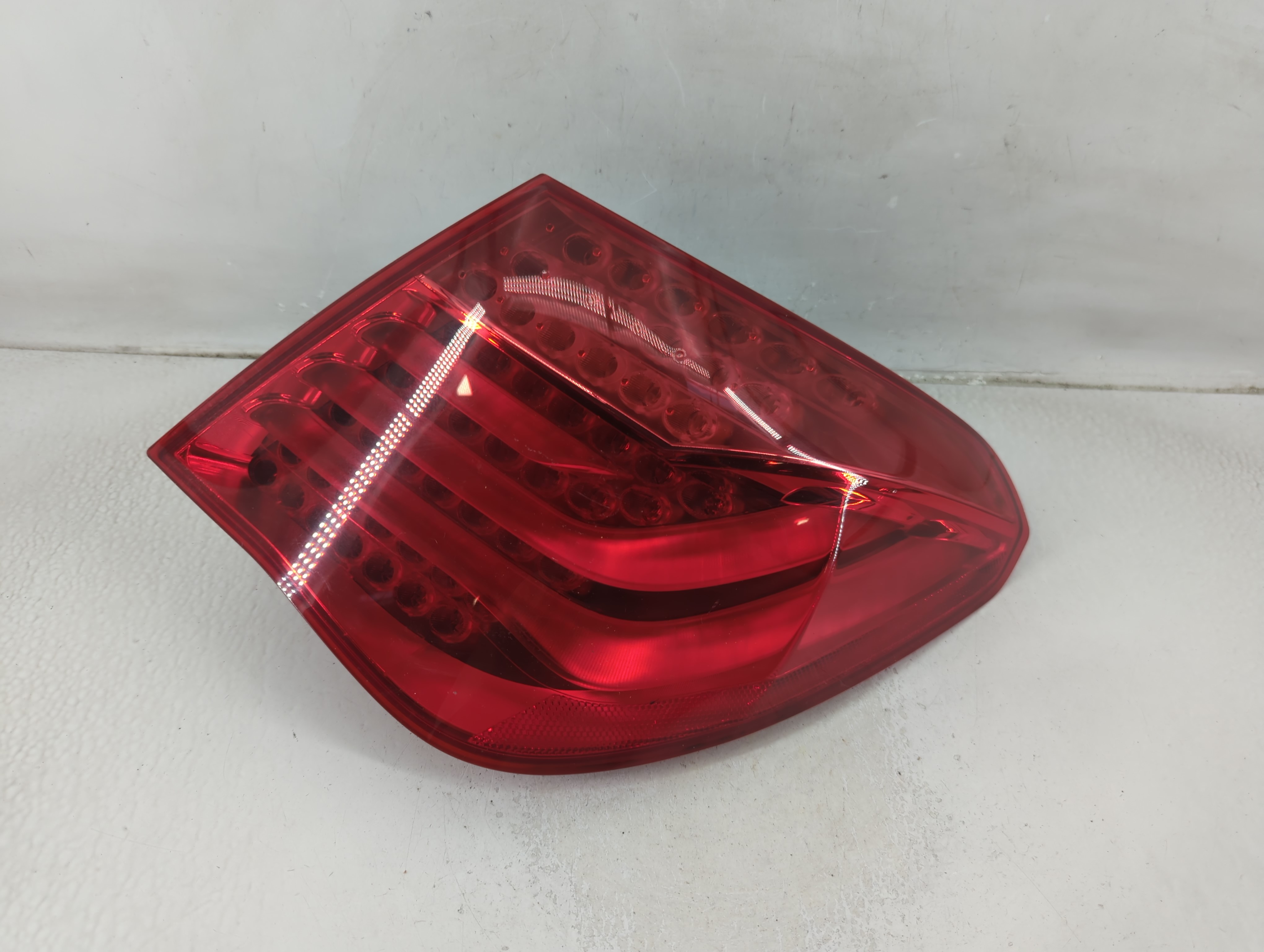 Picture of 2009-2012 Bmw 750i Passenger Right Side Tail Light Taillight Oem 1188293