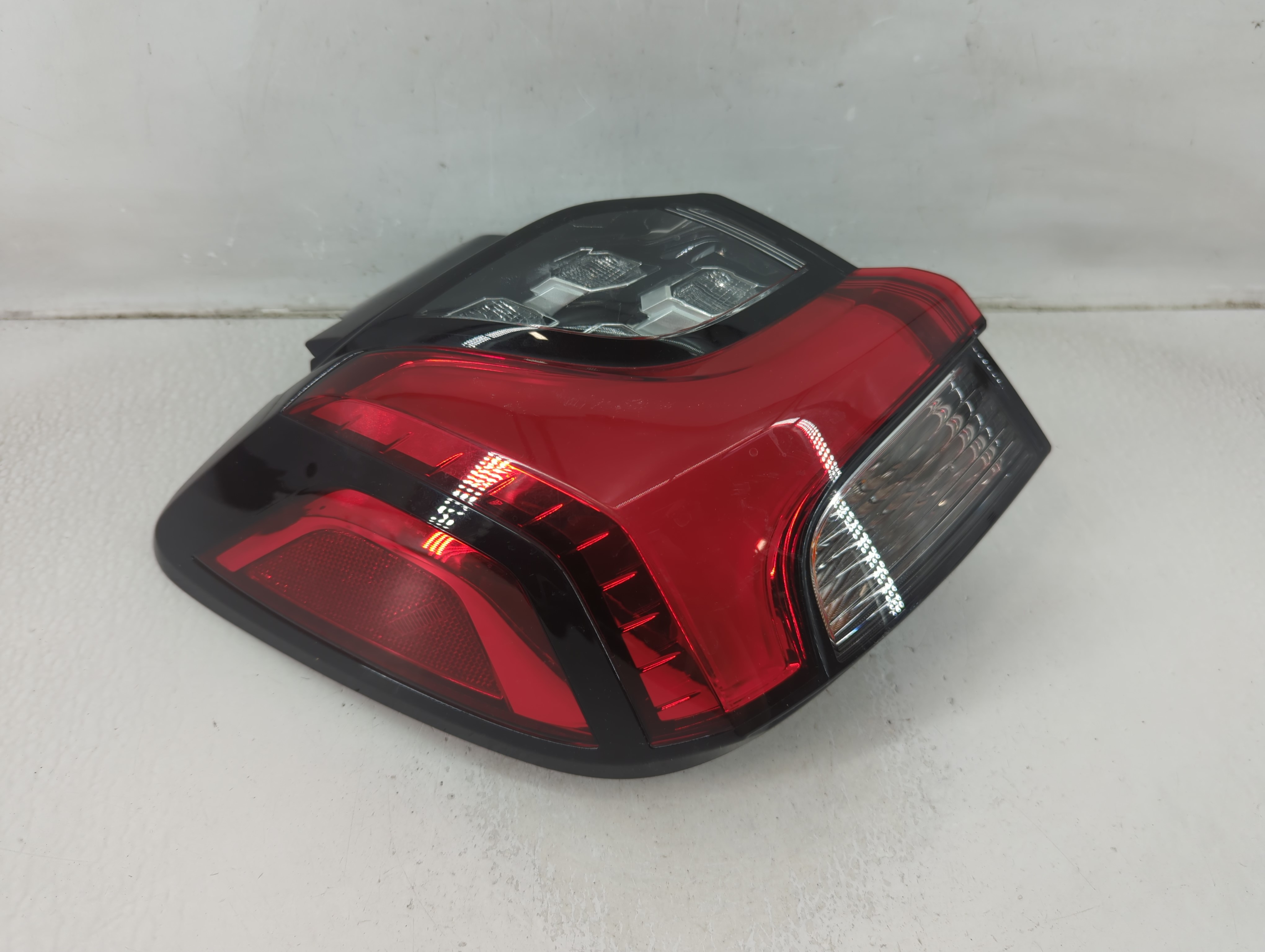 Picture of 2021 Mitsubishi Outlander Sport Driver Left Side Tail Light Taillight Oem 1188297