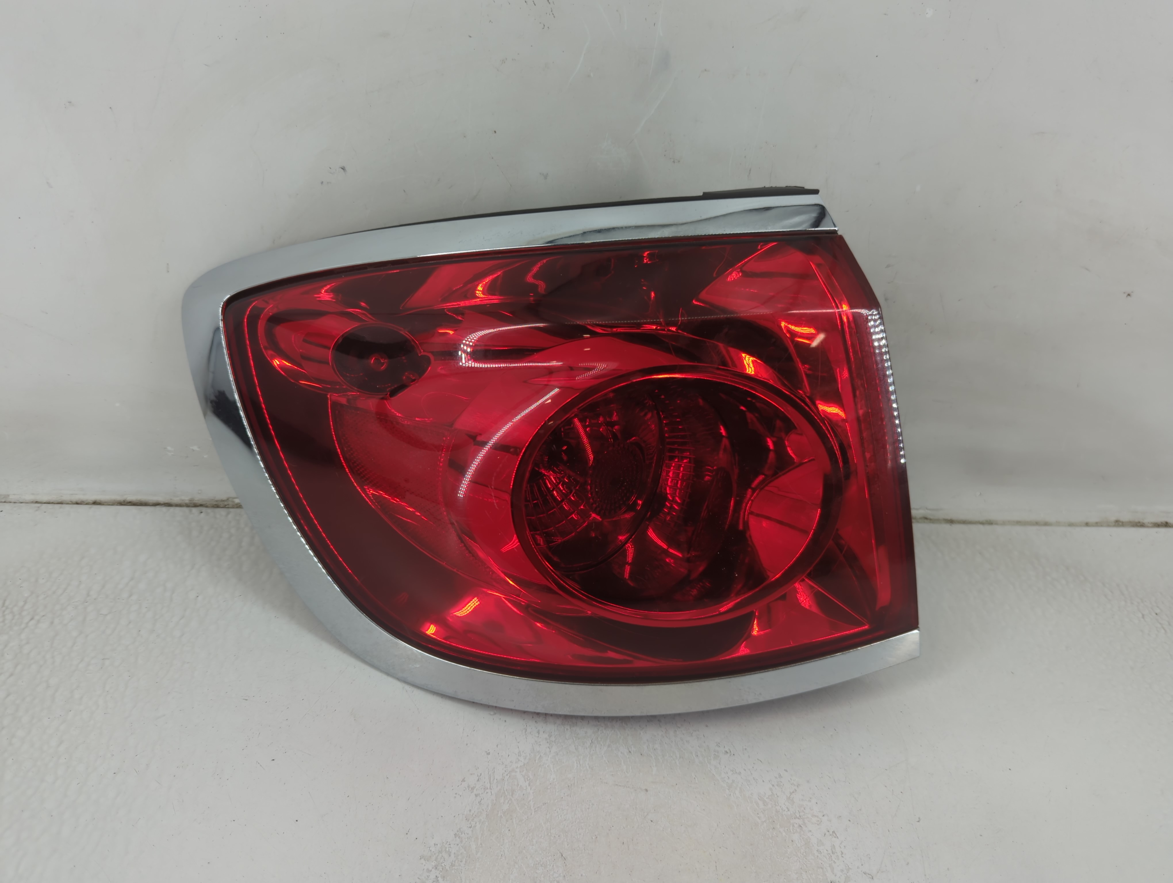 Picture of 2008-2012 Buick Enclave Driver Left Side Tail Light Taillight Oem 1188305