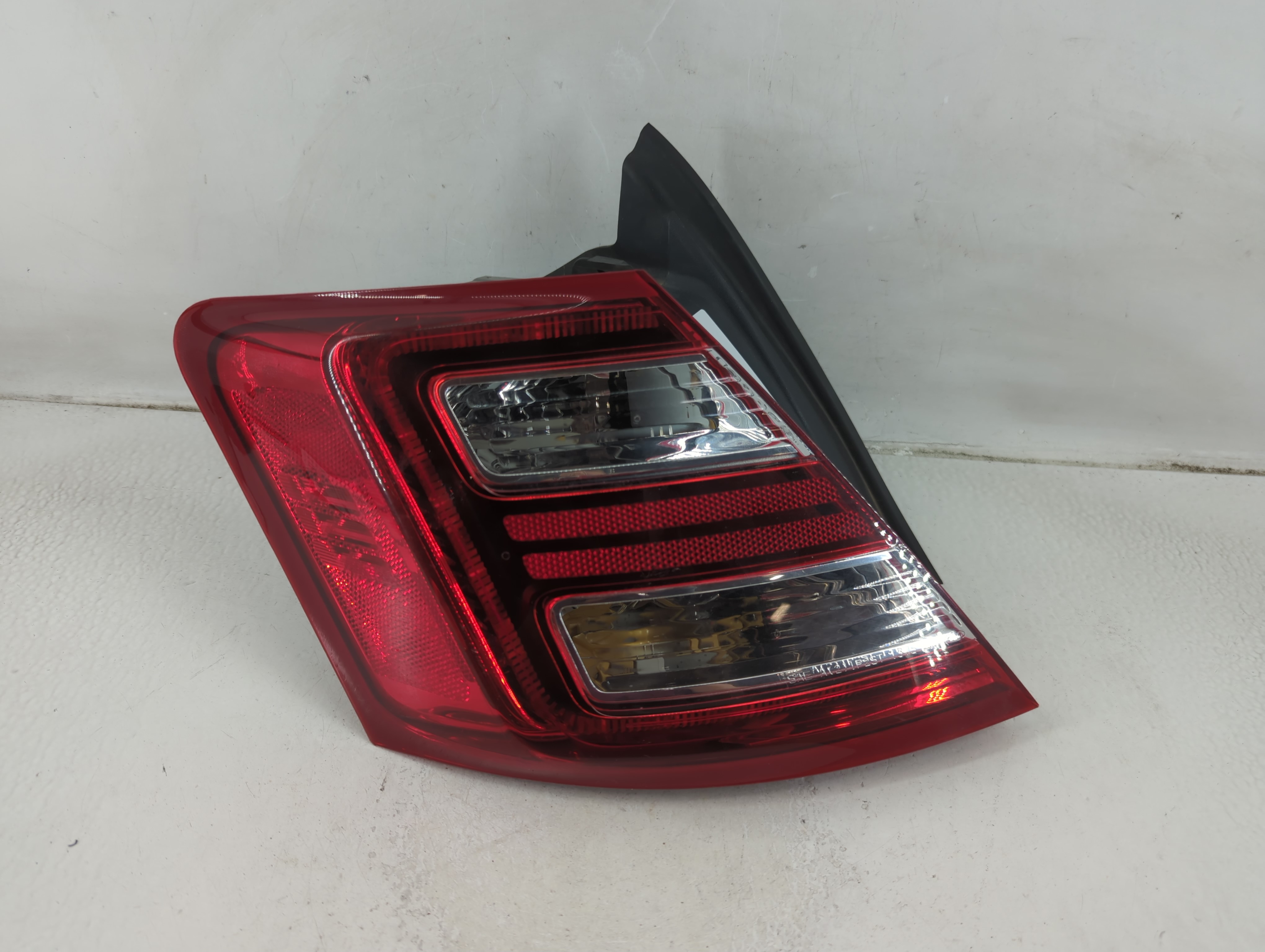 Picture of 2013-2019 Ford Taurus Driver Left Side Tail Light Taillight Oem 1188314