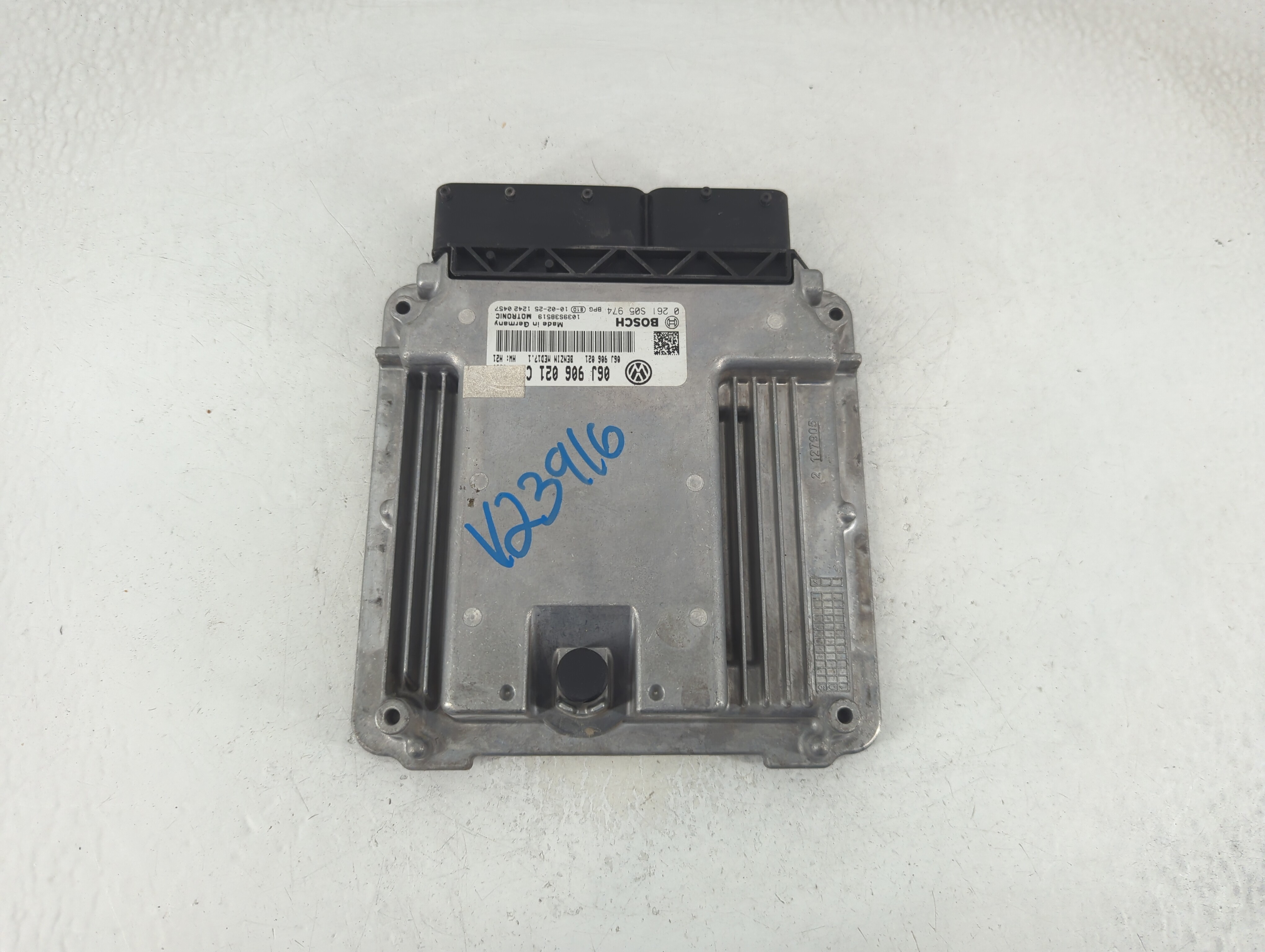 Picture of 2010-2010 Volkswagen Cc Engine Control Computer Ecu Pcm Ecm Pcu Oem 1188370