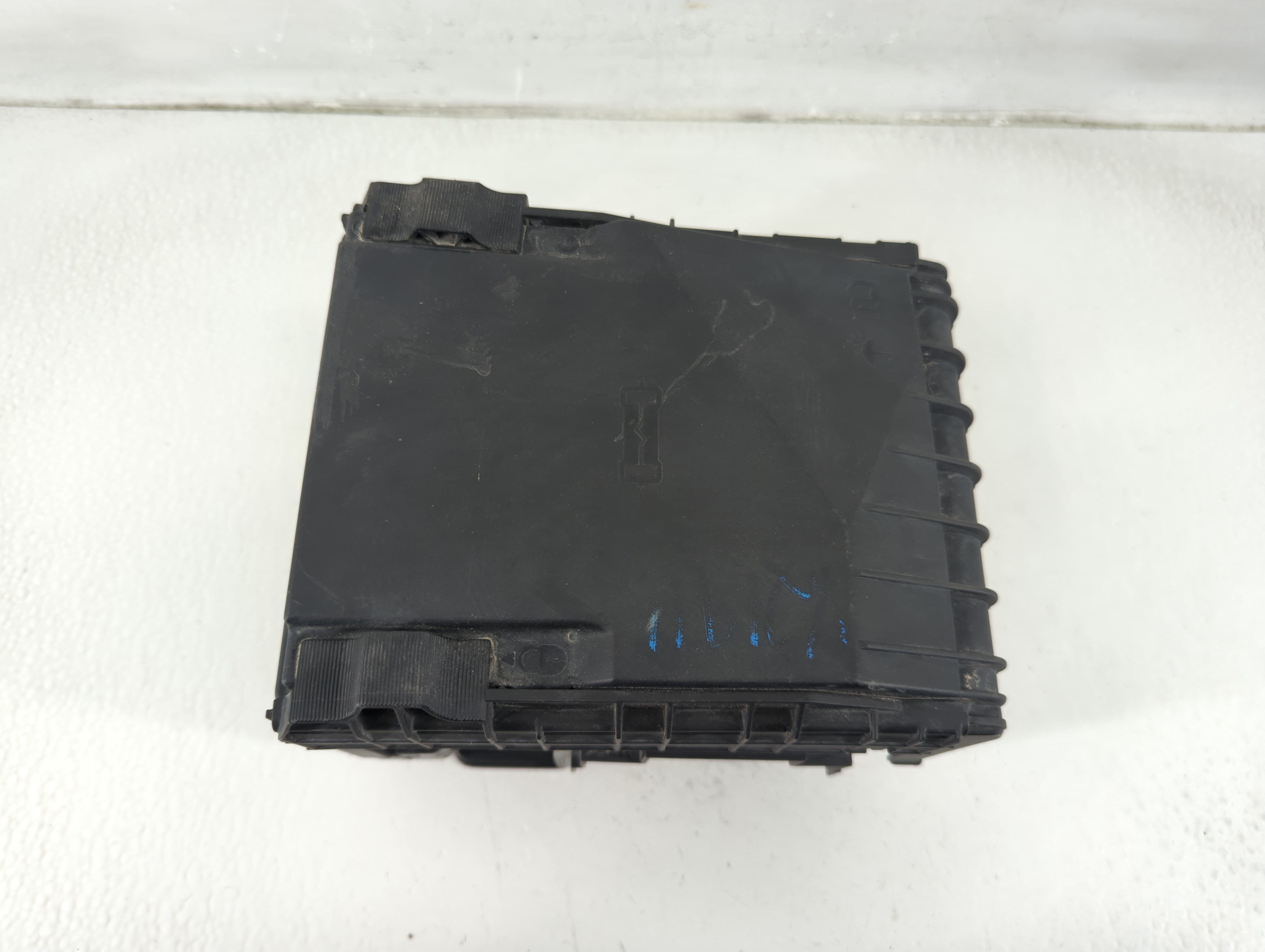 2013-2017 Volkswagen Cc Fusebox Fuse Box Relay Module 1k0.937.132 1188375 - Oemusedautoparts1.com