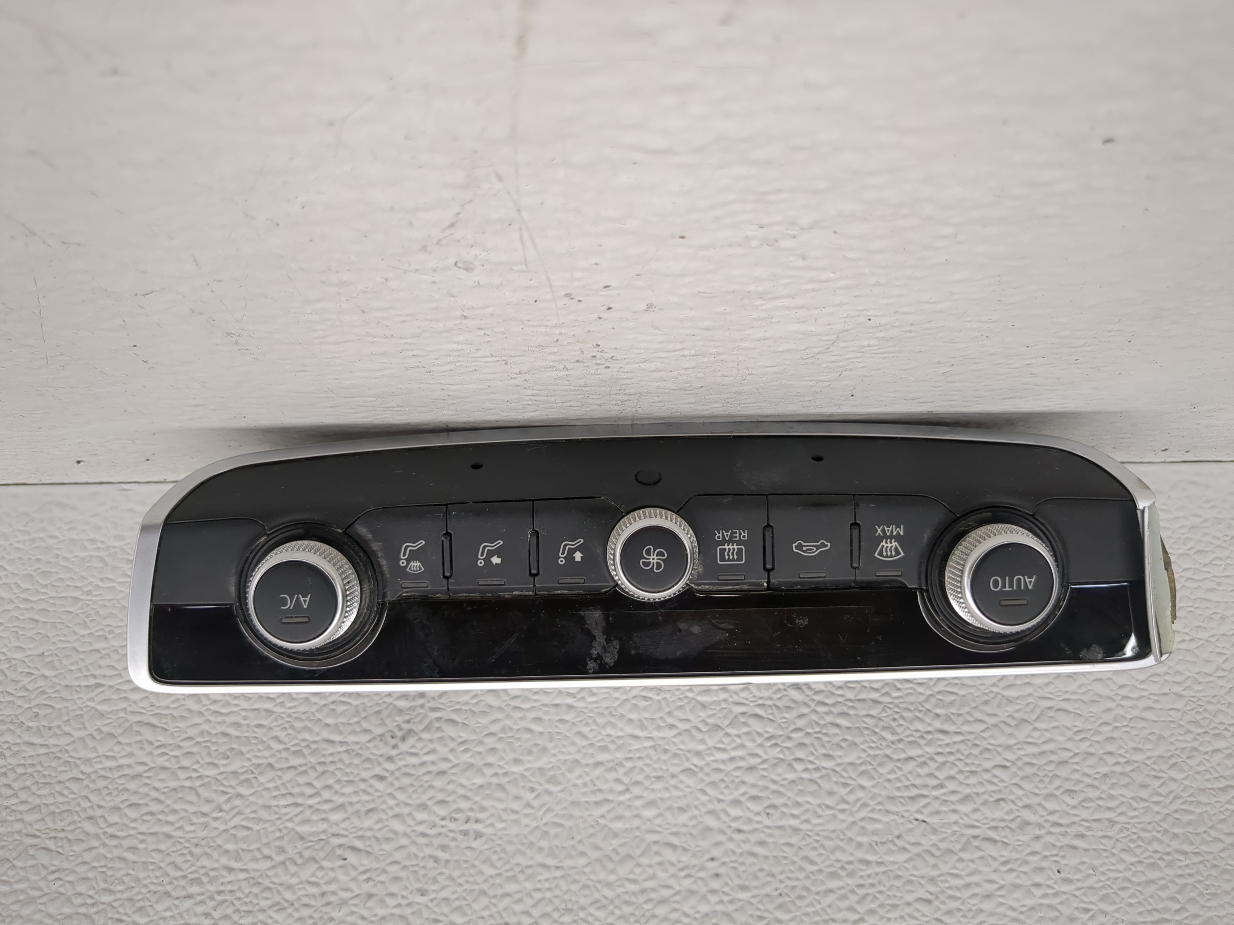 2015-2018 Audi A3 Ac Heater Climate Control 8v0 820 043 C 1188462 - Oemusedautoparts1.com