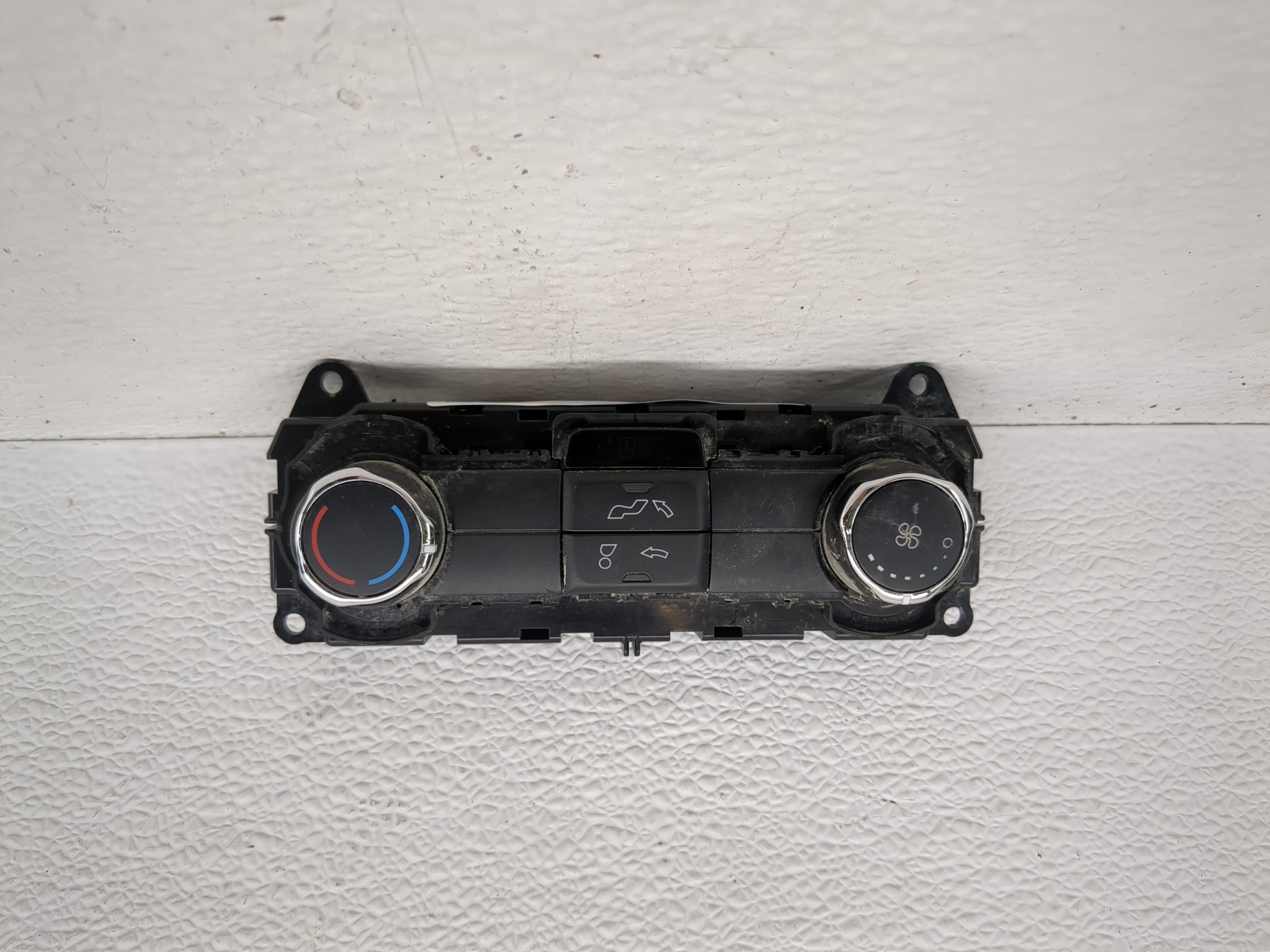 2018 Ford Explorer Ac Heater Climate Control Gb5t-19980-be 1188478 - Oemusedautoparts1.com