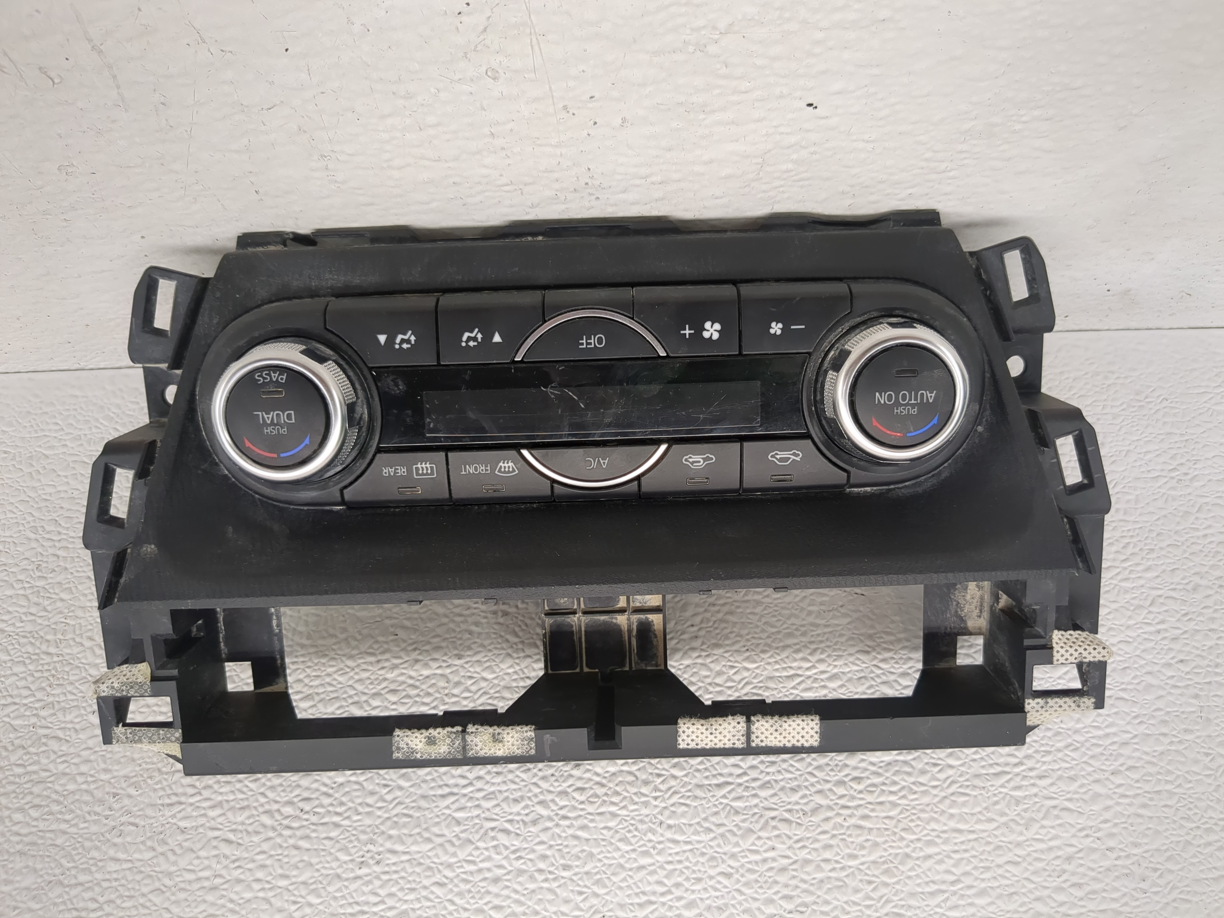 Picture of 2017-2018 Mazda 3 Ac Heater Roof Climate Control Galh-18c612-fd 1188489