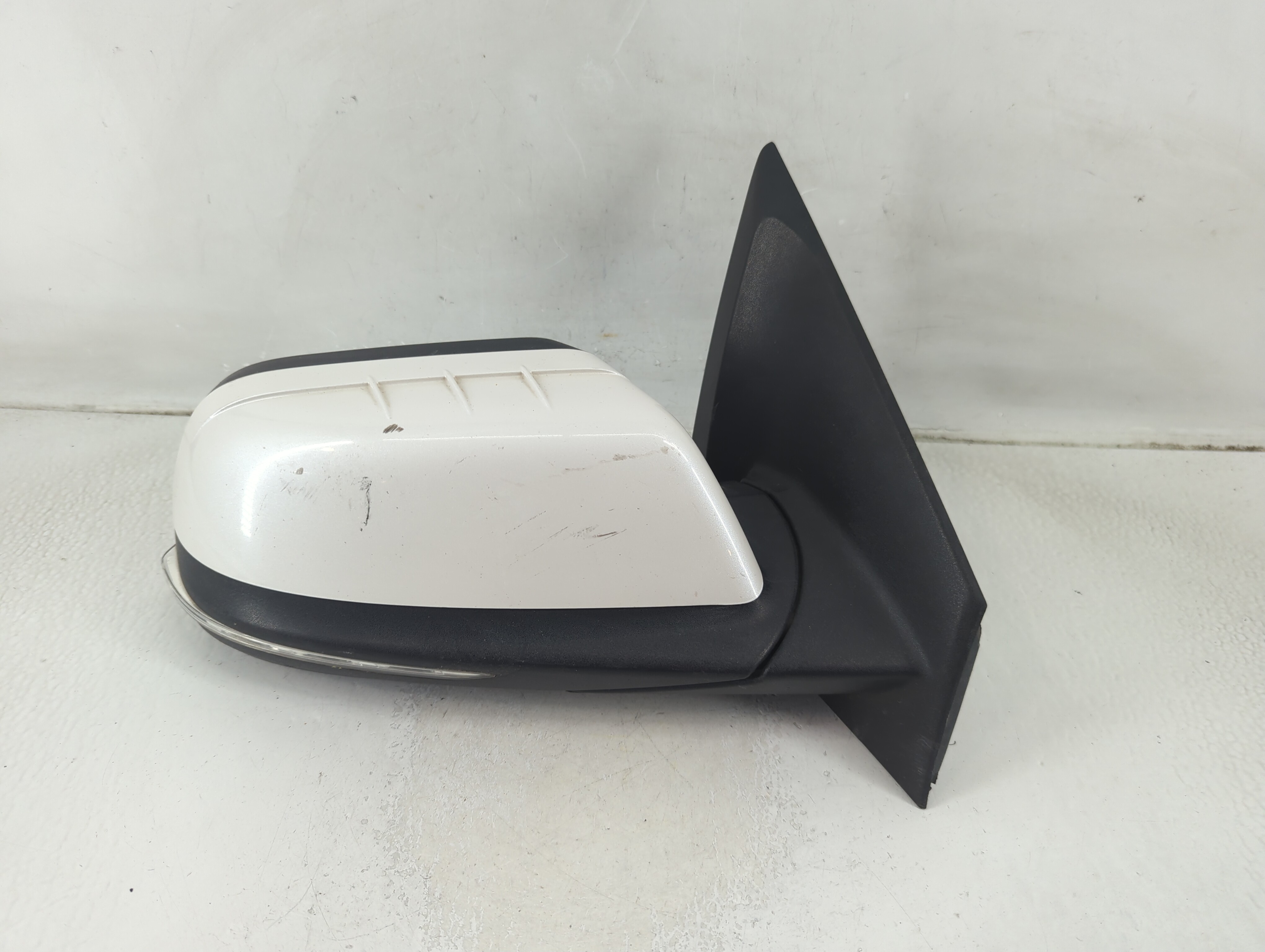 Picture of 2013-2014 Ford Edge Passenger Right Side View Manual Door Mirror White 1188512