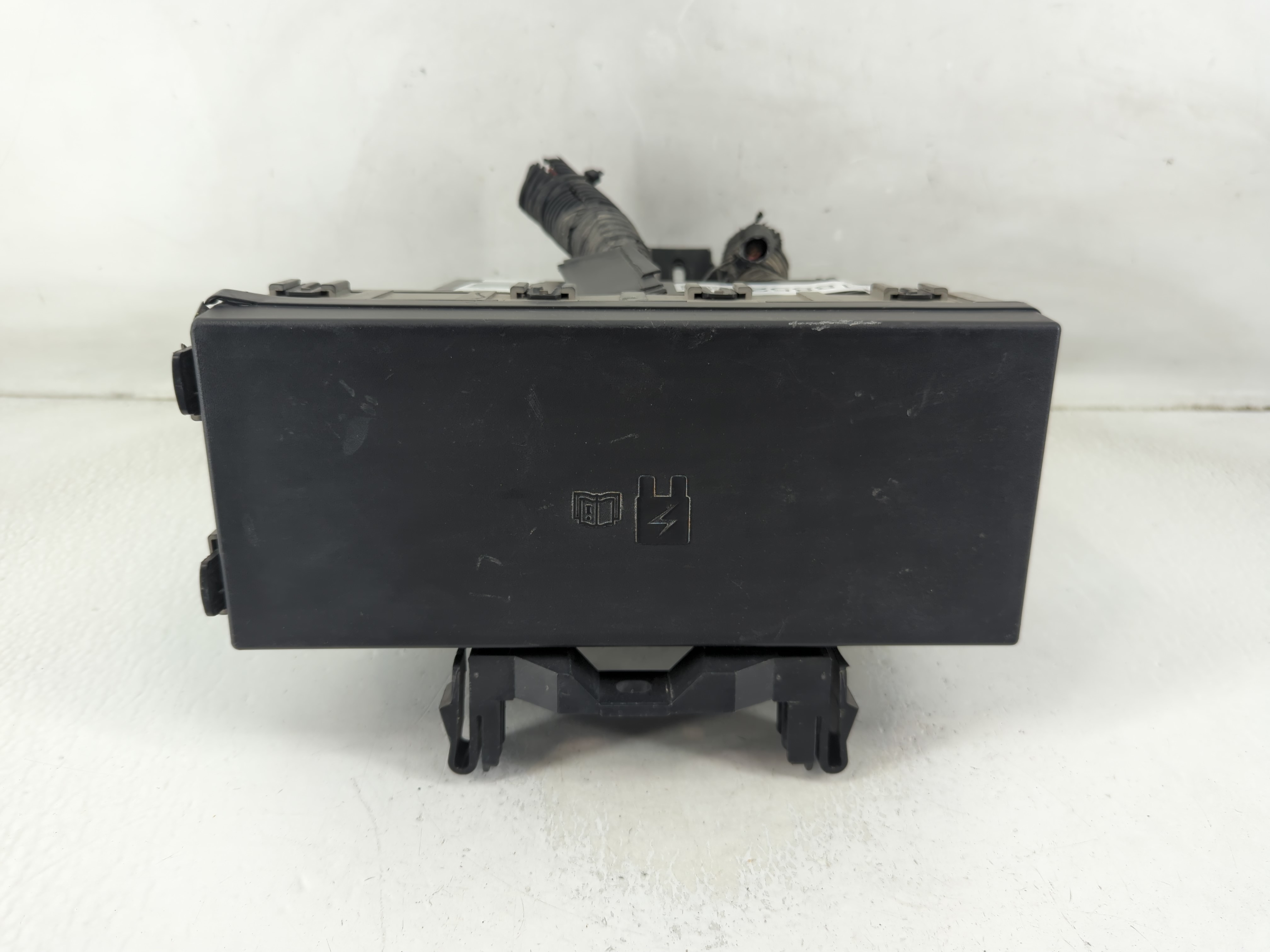 2012-2014 Ford Edge Fusebox Fuse Box Relay Module Bt4t-14a003-aa 1188524 - Oemusedautoparts1.com
