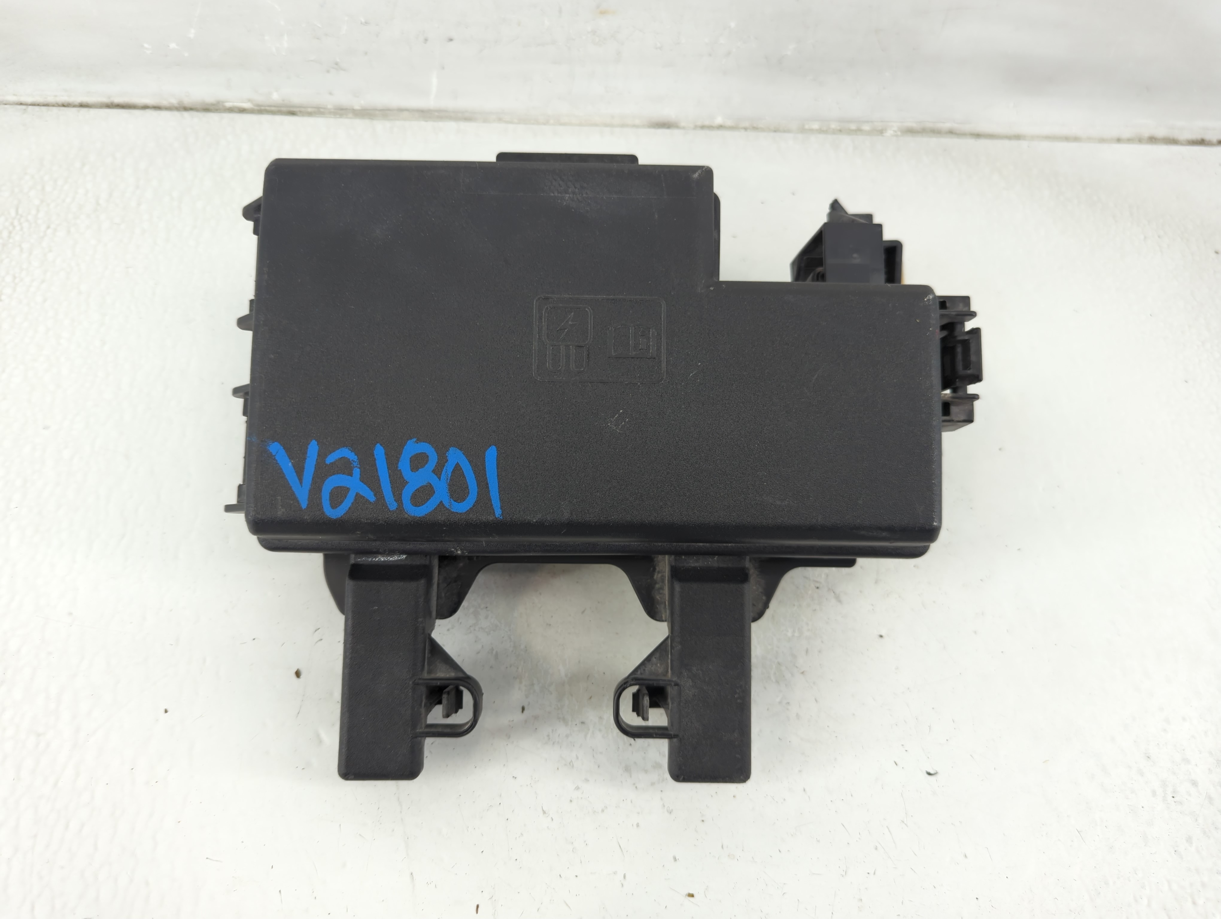 2015-2017 Ford Mustang Fusebox Fuse Box Relay Module 4630 1188526 - Oemusedautoparts1.com