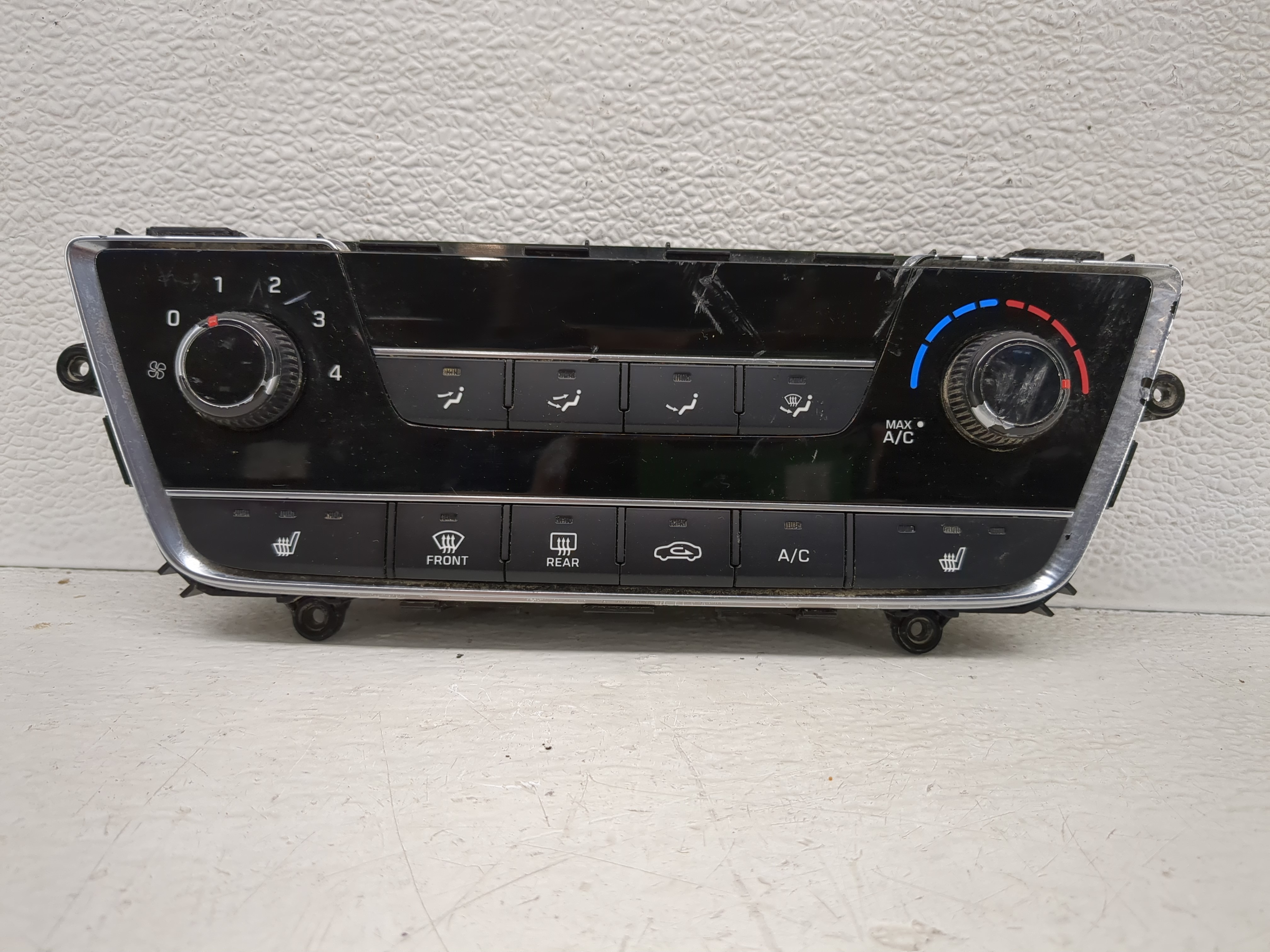 Picture of 2016-2017 Hyundai Sonata Ac Heater Climate Control 97250-c2041 1188562