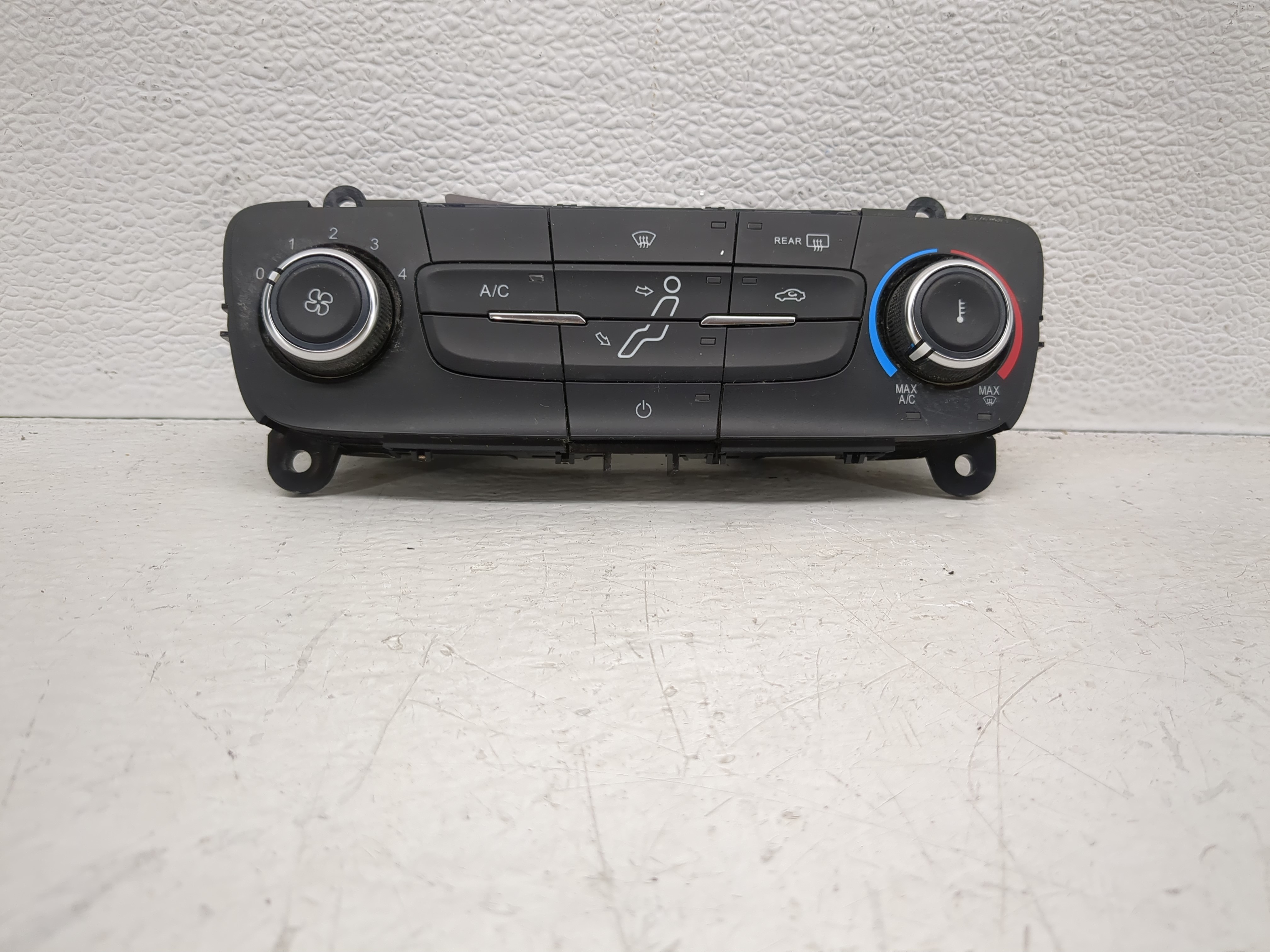 Picture of 2015-2018 Ford Focus Ac Heater Climate Control F1et-19980-jj 1188564
