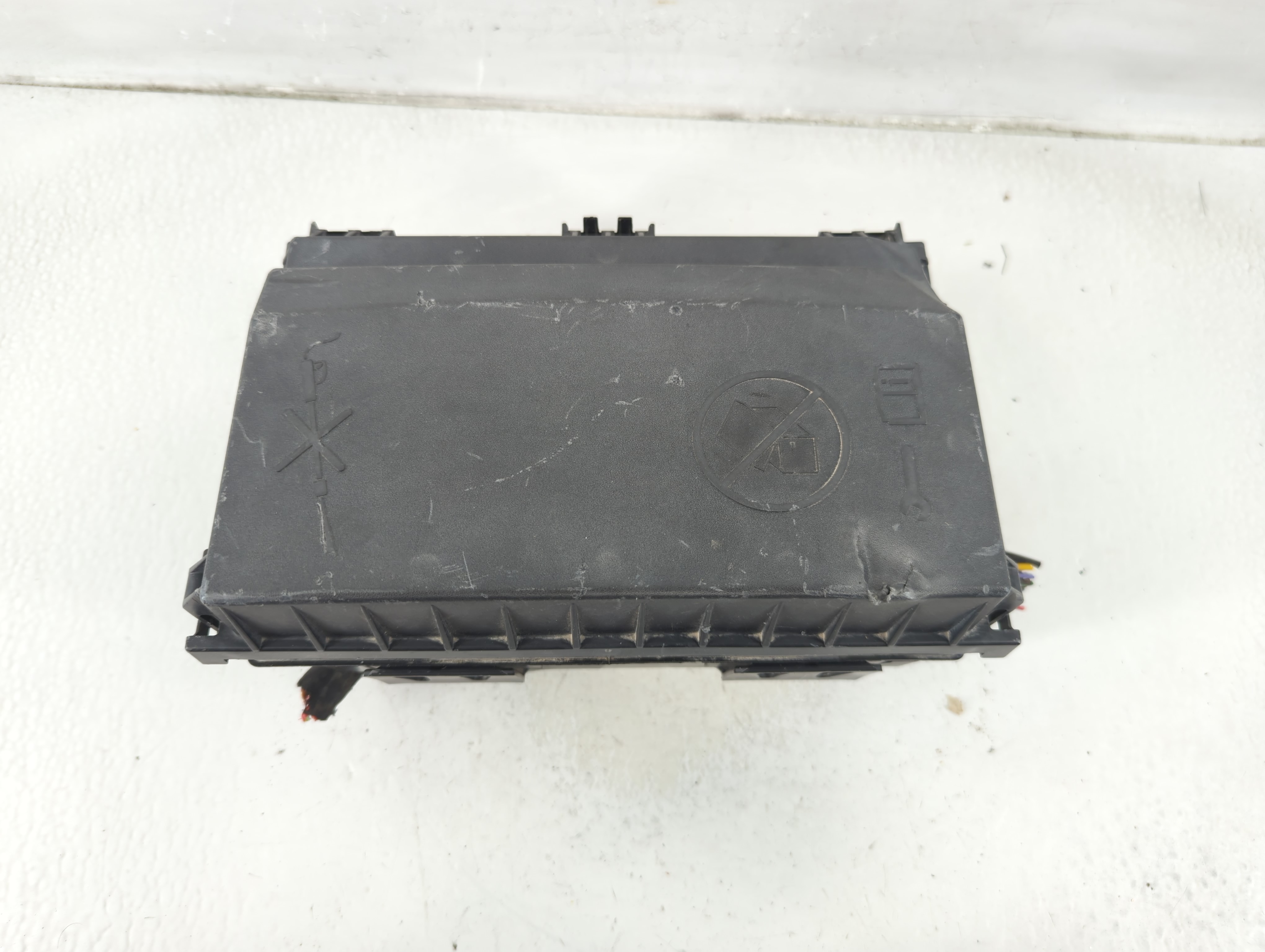 2017-2017 Buick Verano Fusebox Fuse Box Relay Module 13403357 1188590 - Oemusedautoparts1.com