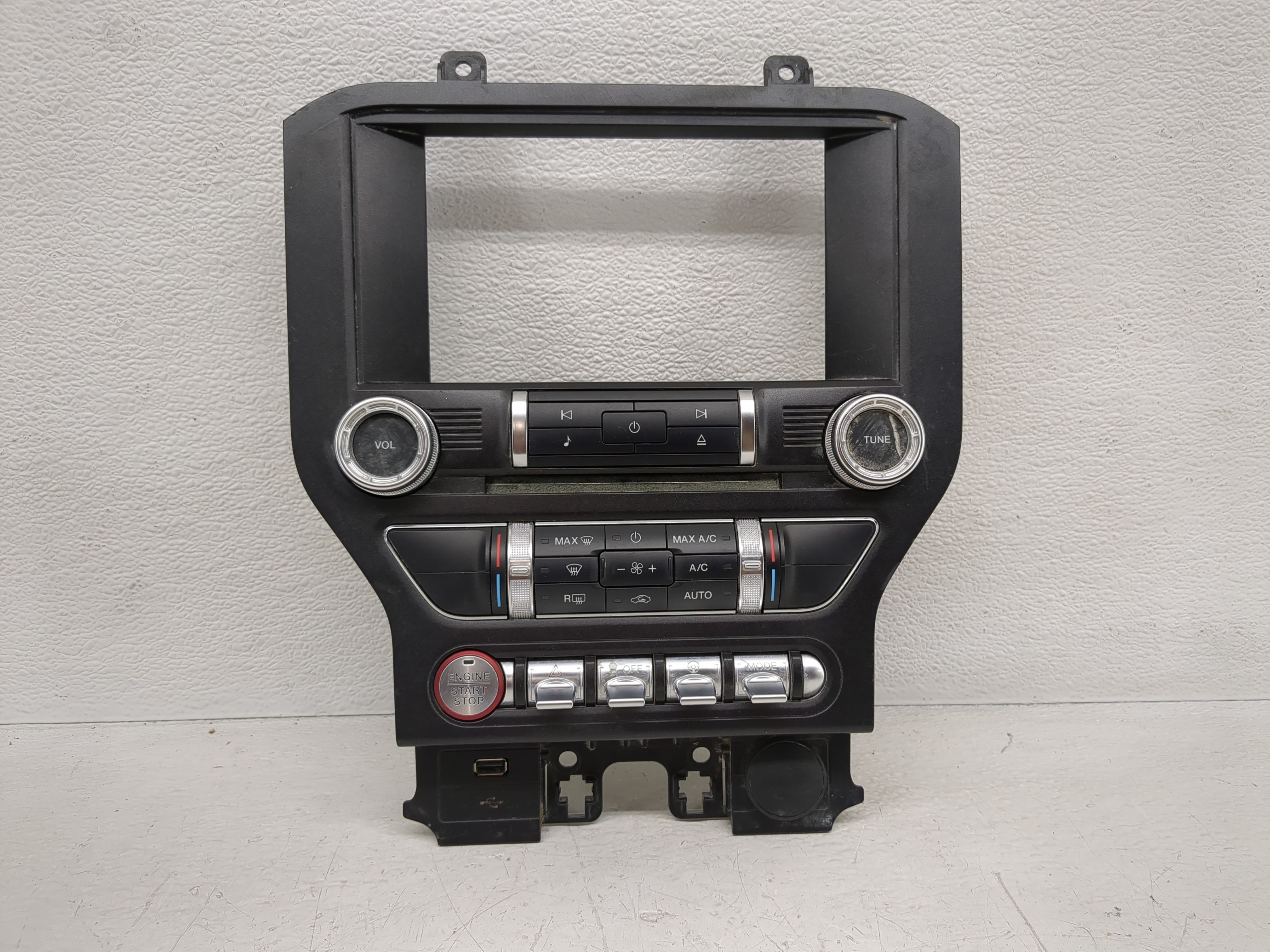 Picture of 2006-2006 Ford Expedition Radio Control Panel 1188604