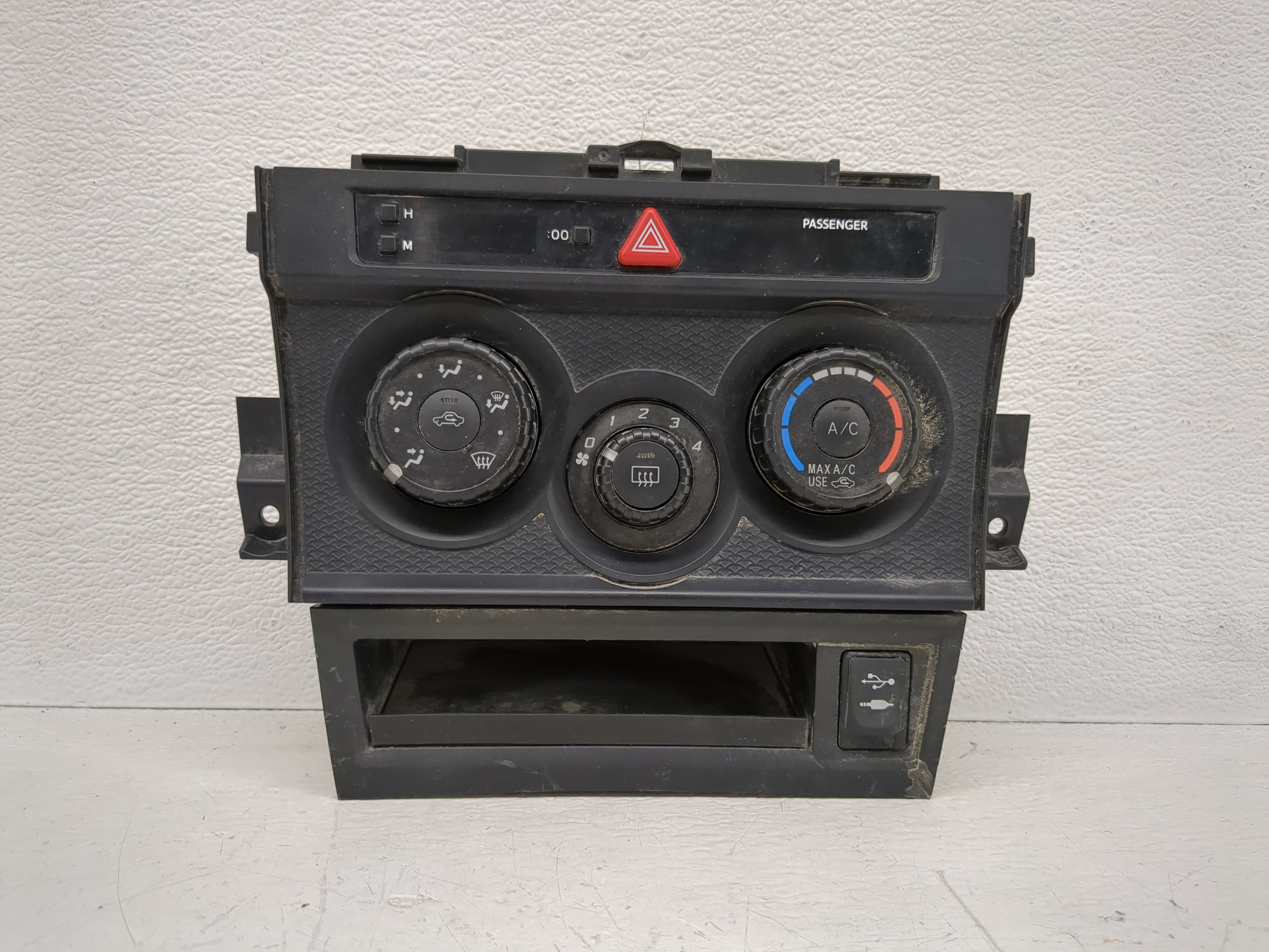 2013-2016 Scion Fr-s Ac Heater Roof Climate Control 85201ca040 1188605 - Oemusedautoparts1.com