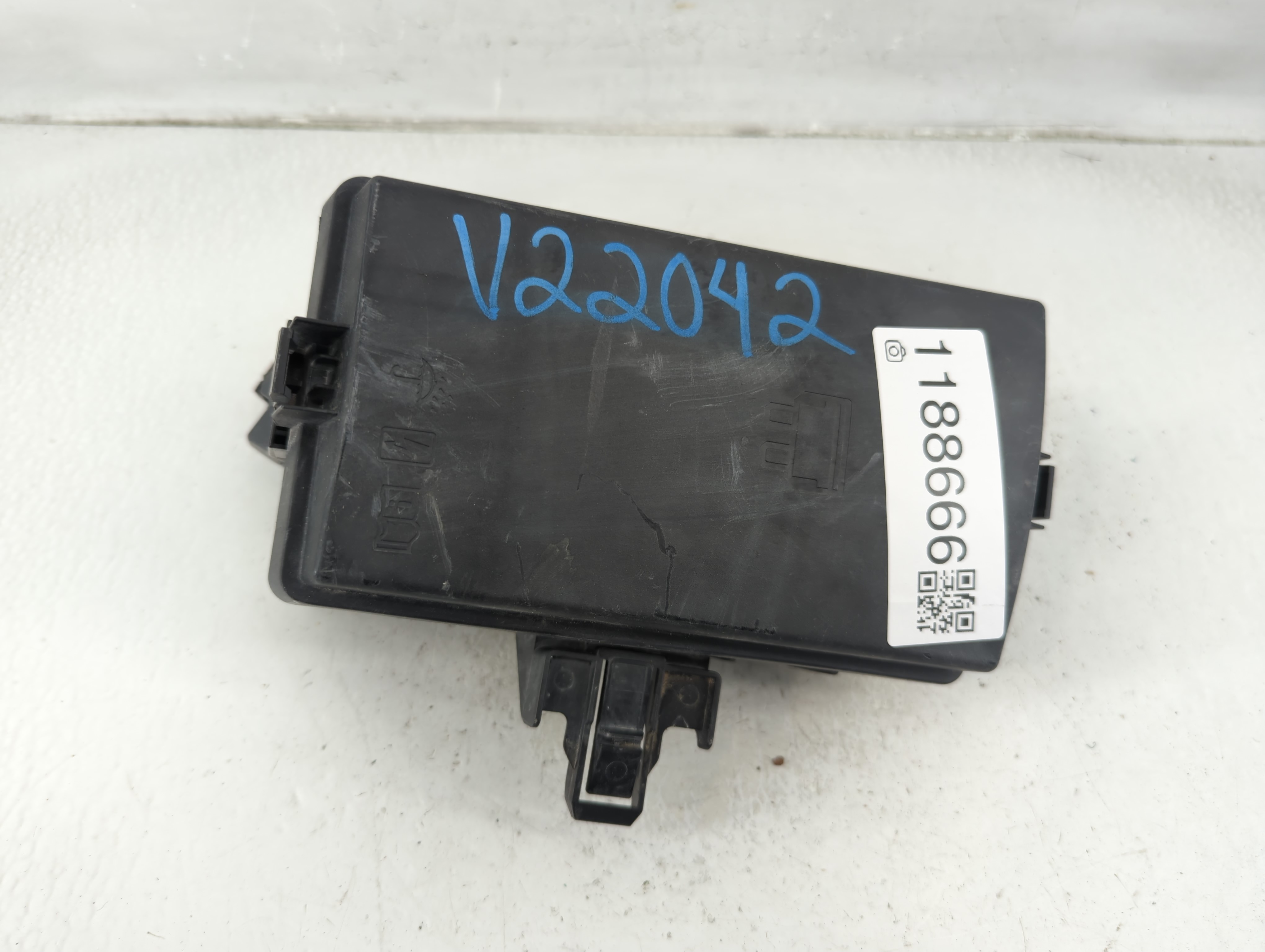 2018-2022 Volkswagen Tiguan Fusebox Fuse Box Relay Module 1188666 - Oemusedautoparts1.com