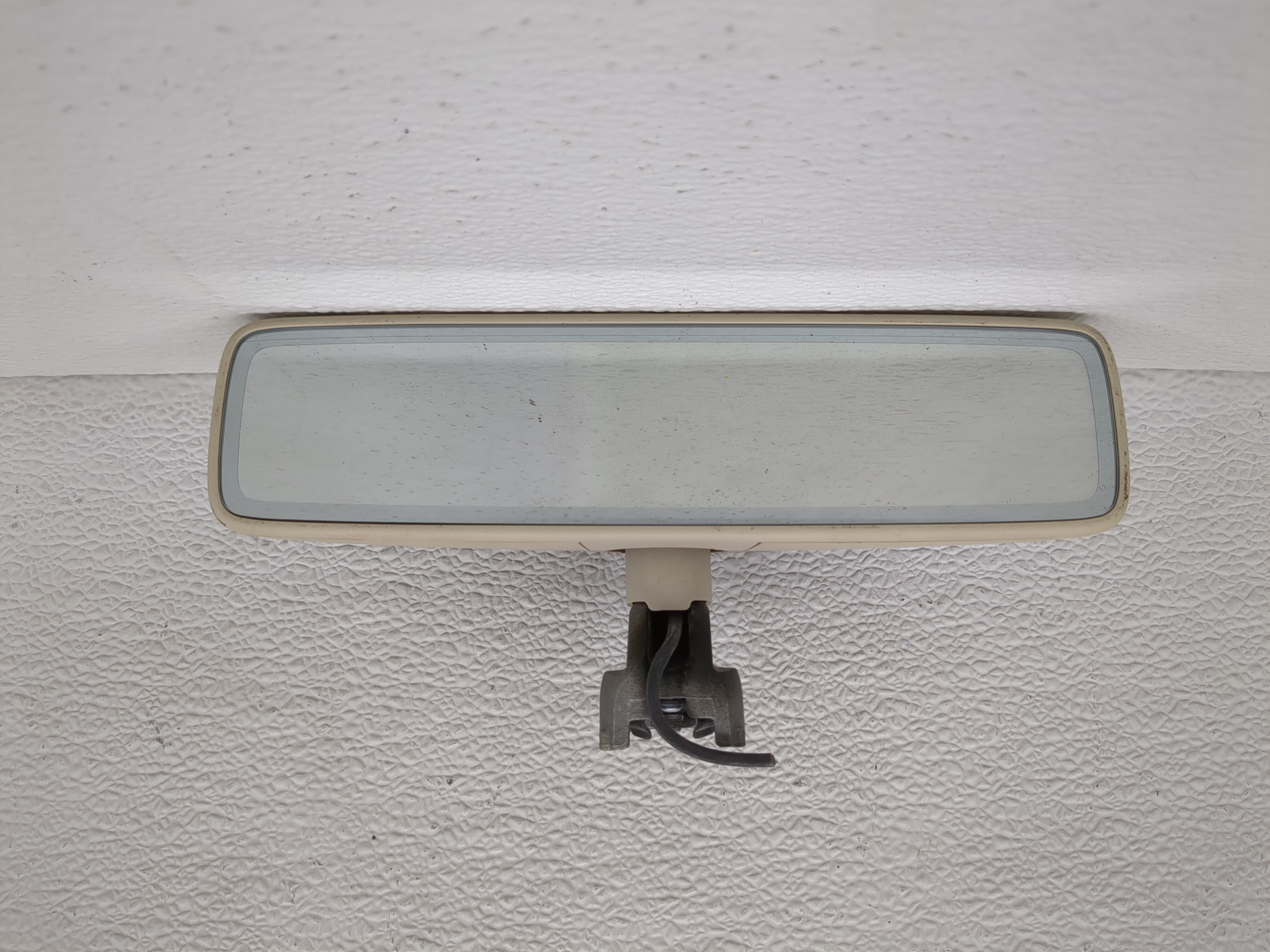 2017-2020 Mercedes-benz E300 Interior Rear View Mirror Oem 1188681 - Oemusedautoparts1.com