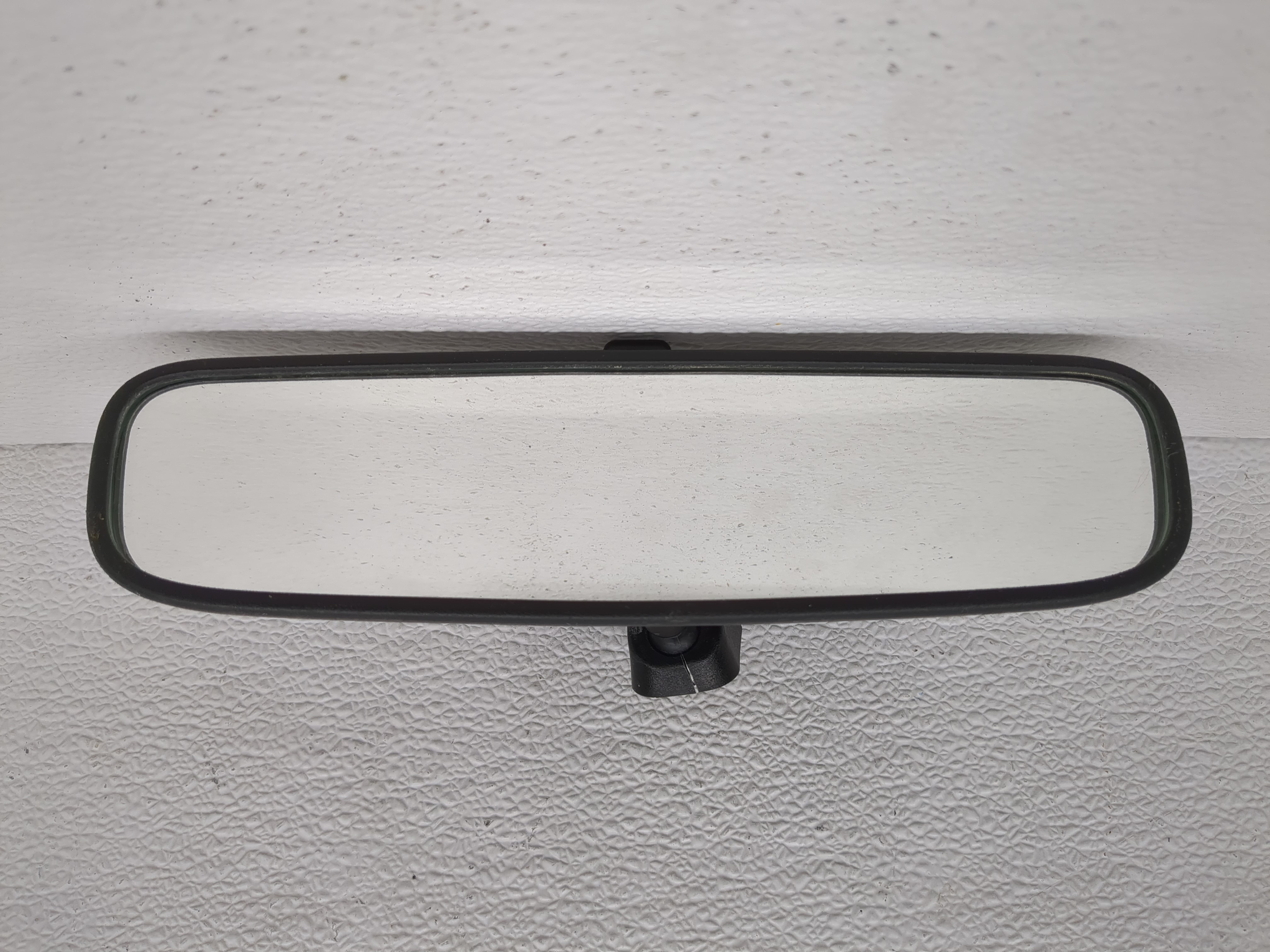 Picture of 2014-2019 Kia Soul Interior Rear View Mirror Oem 1188682