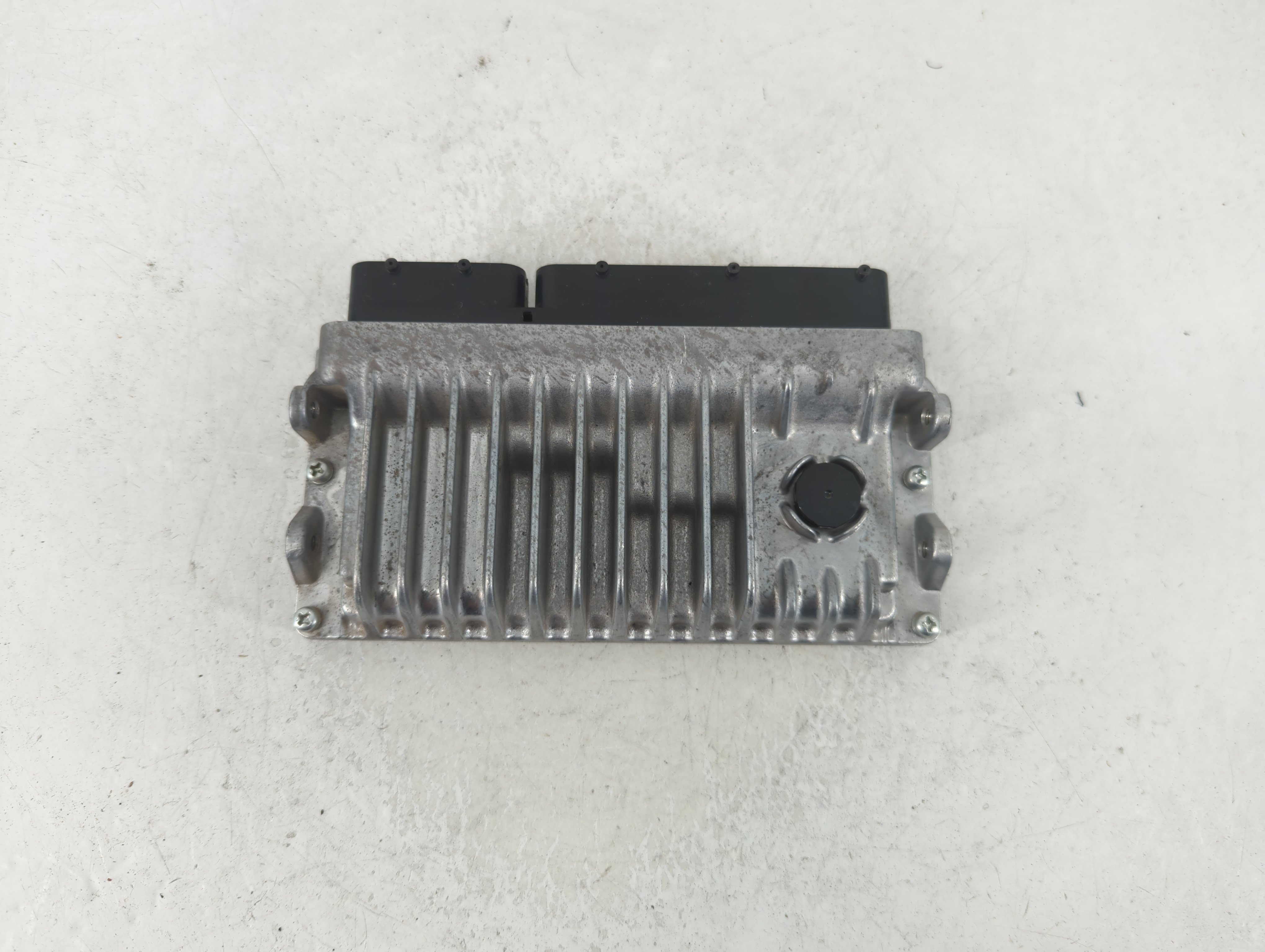 Picture of 2016-2017 Toyota Camry Engine Control Computer Ecu Pcm Ecm Pcu Oem 1188702