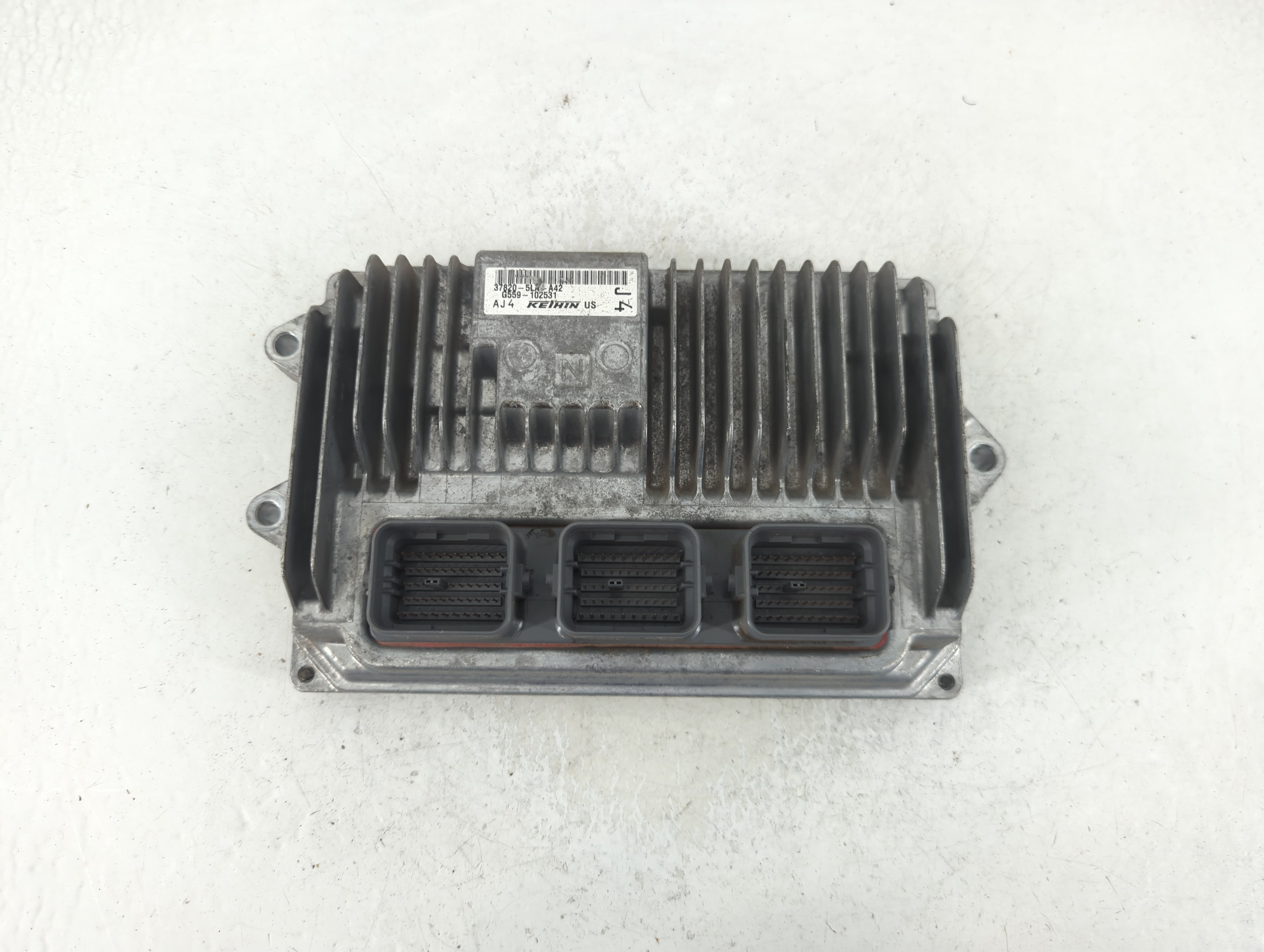 Picture of 2015-2015 Honda Cr-v Engine Control Computer Ecu Pcm Ecm Pcu Oem 1188722