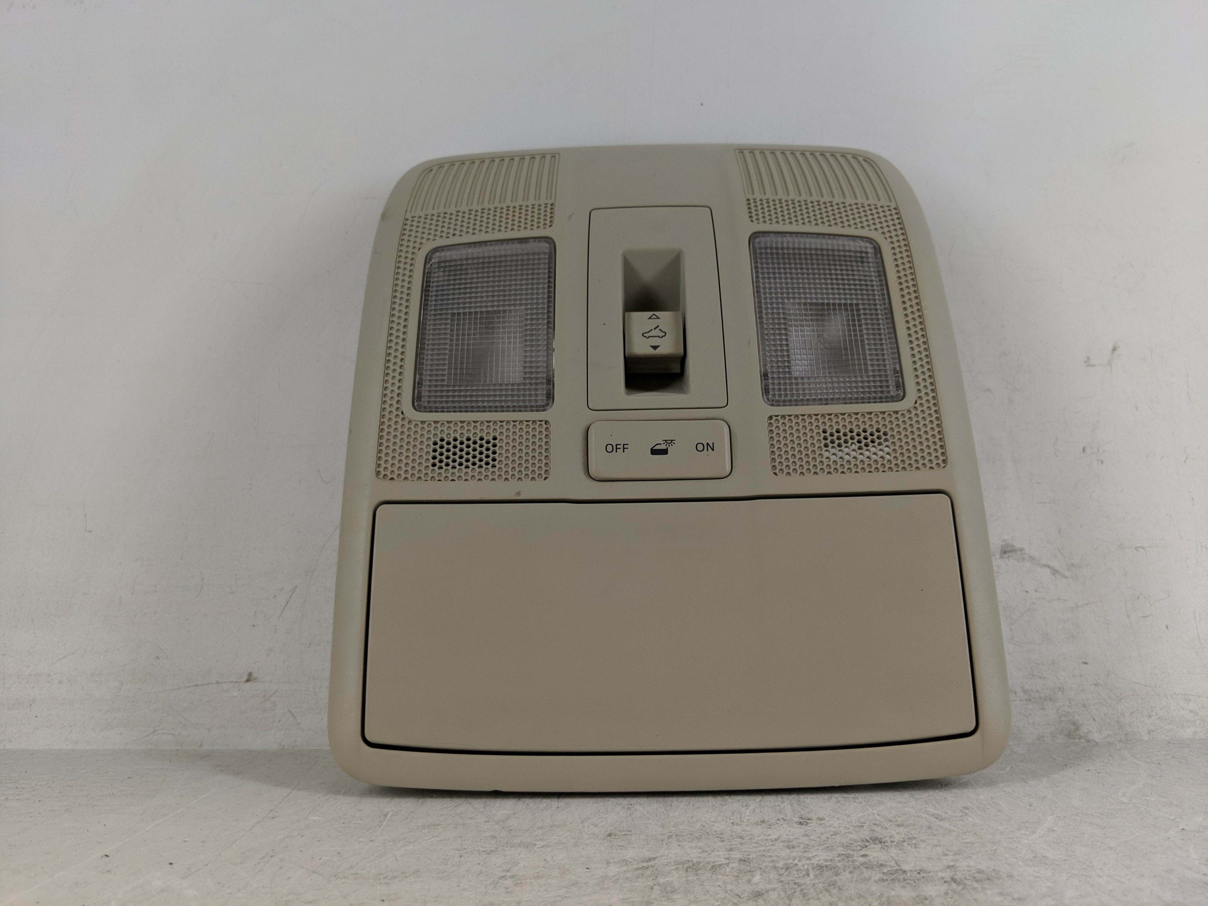 2016 Mazda 3 Overhead Roof Console 1188739 - Oemusedautoparts1.com