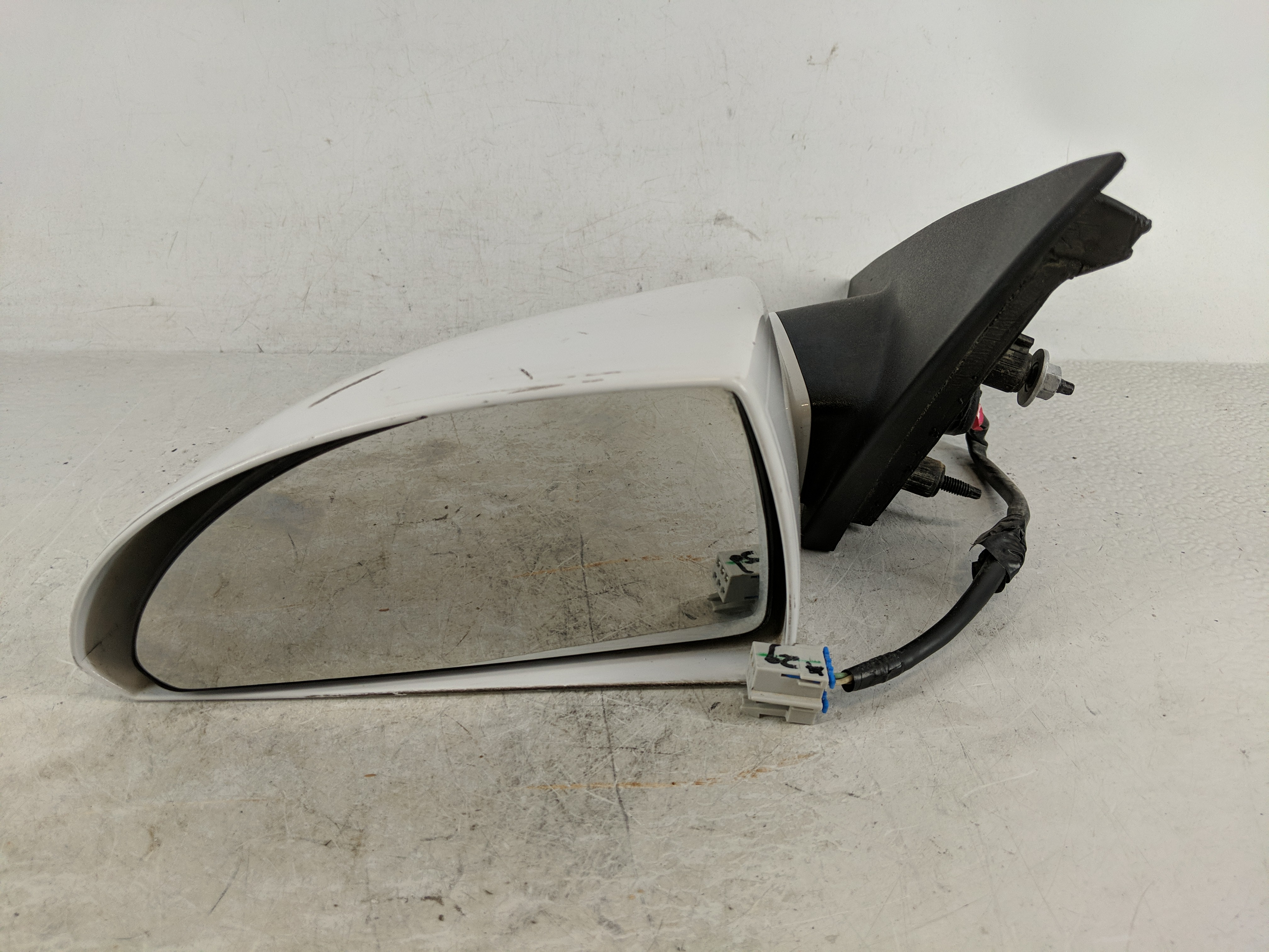 Picture of 2007-2016 Chevrolet Impala Driver Left Side View Manual Door Mirror 1188755