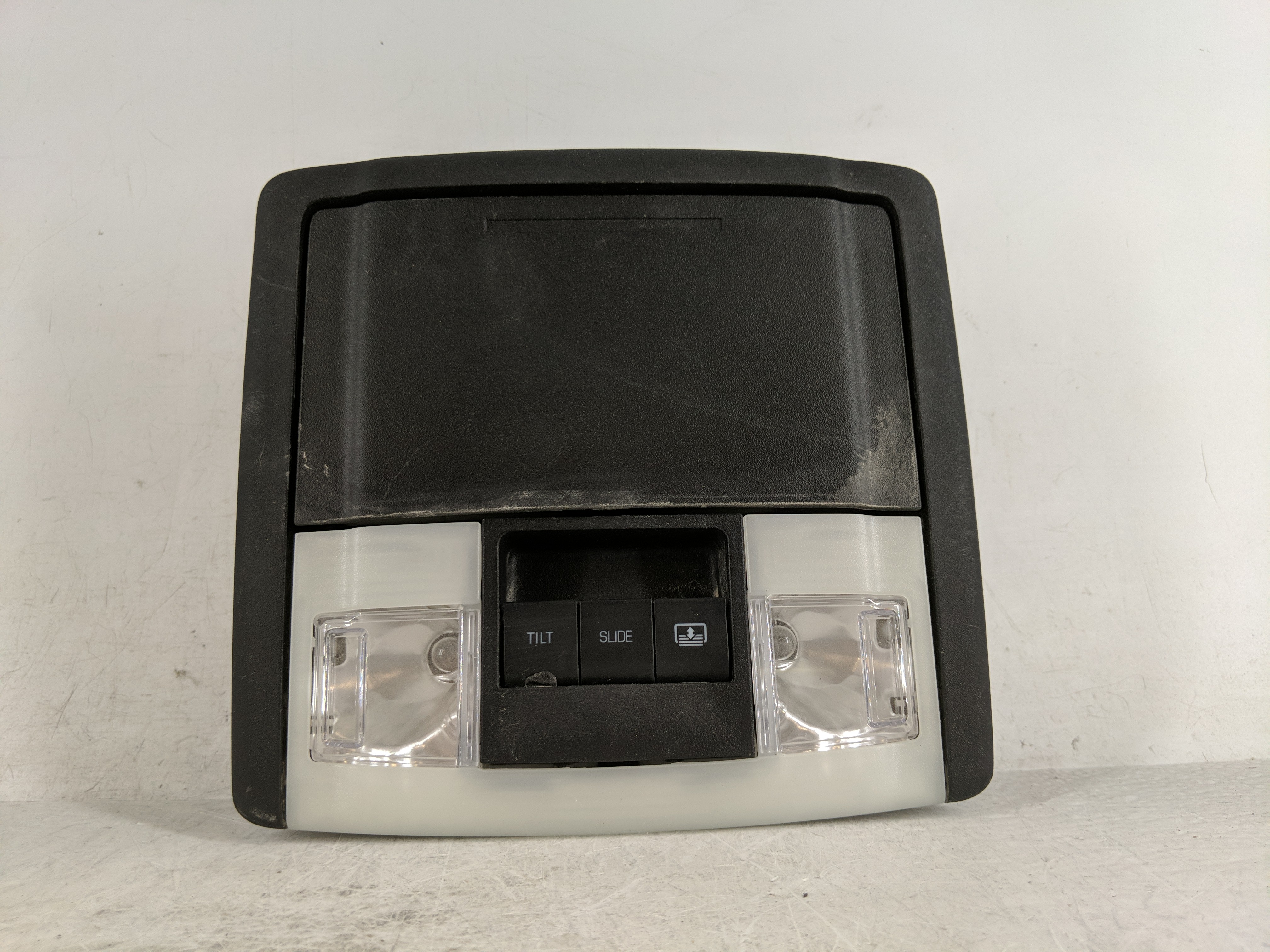 2016 Ford Explorer Overhead Roof Console 1188788 - Oemusedautoparts1.com