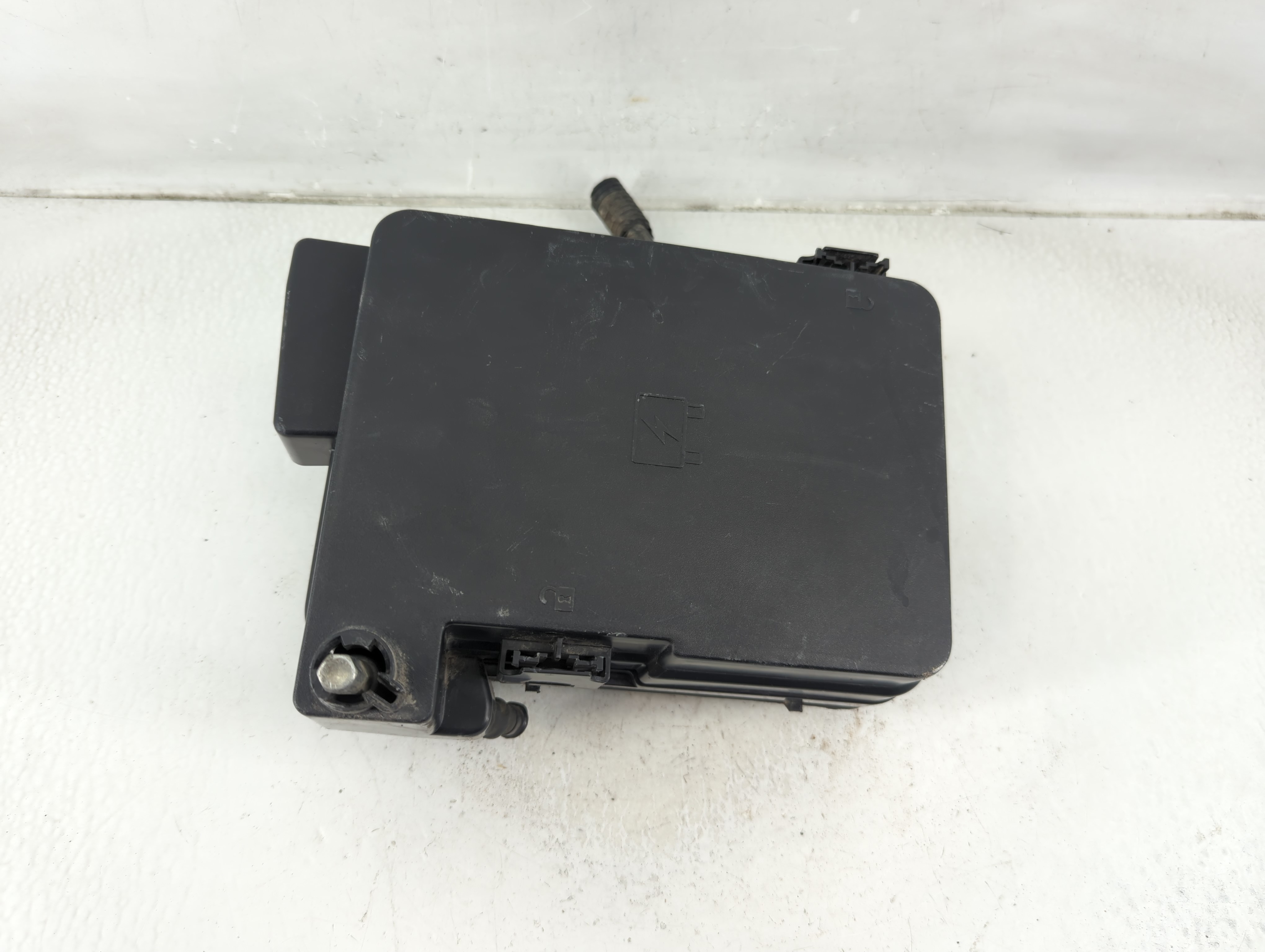 2012-2012 Gmc Terrain Fusebox Fuse Box Relay Module 22879334 1188790 - Oemusedautoparts1.com
