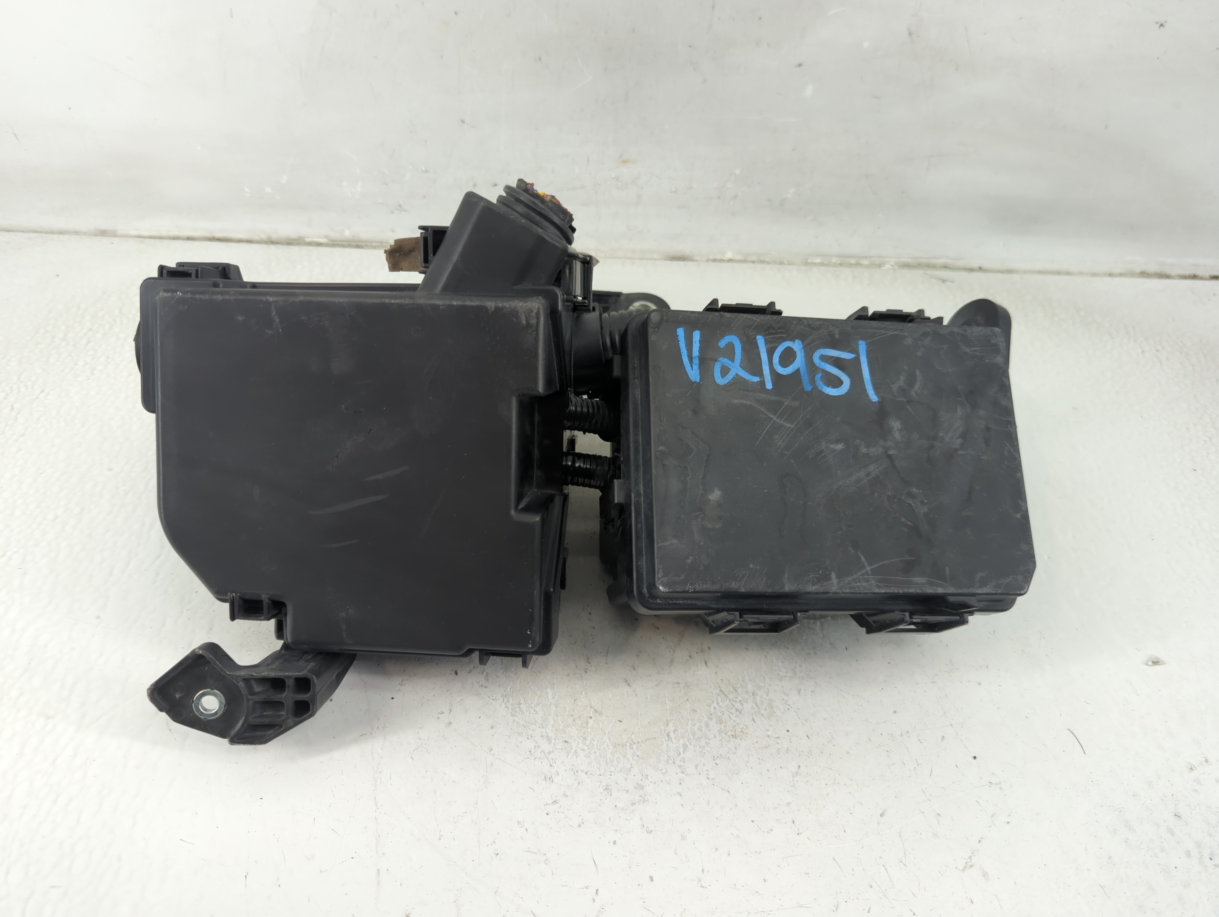 2019-2022 Nissan Altima Fusebox Fuse Box Relay Module 6ca0a 1188795 - Oemusedautoparts1.com