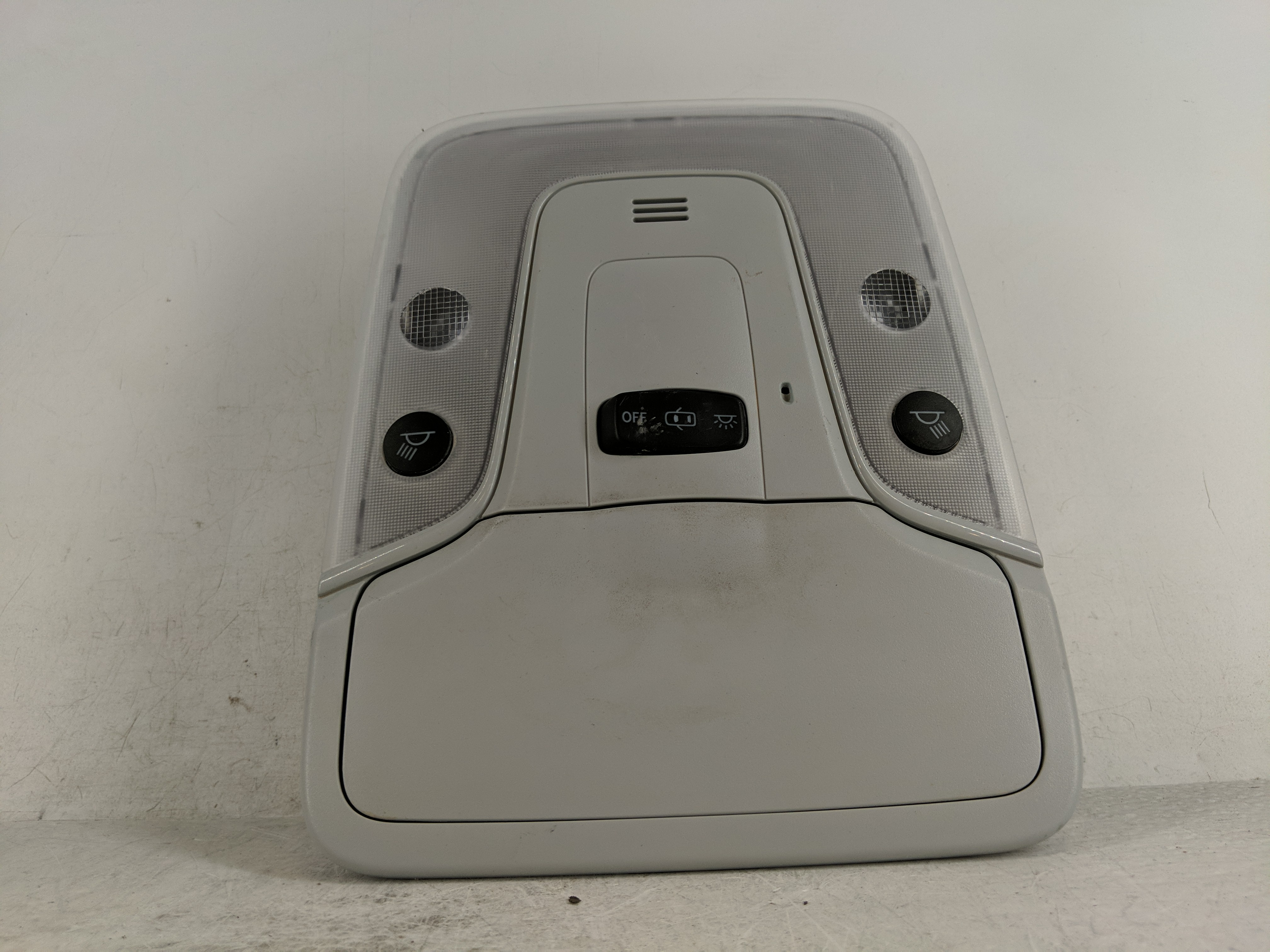 2018 Toyota Prius Overhead Roof Console 1188800 - Oemusedautoparts1.com