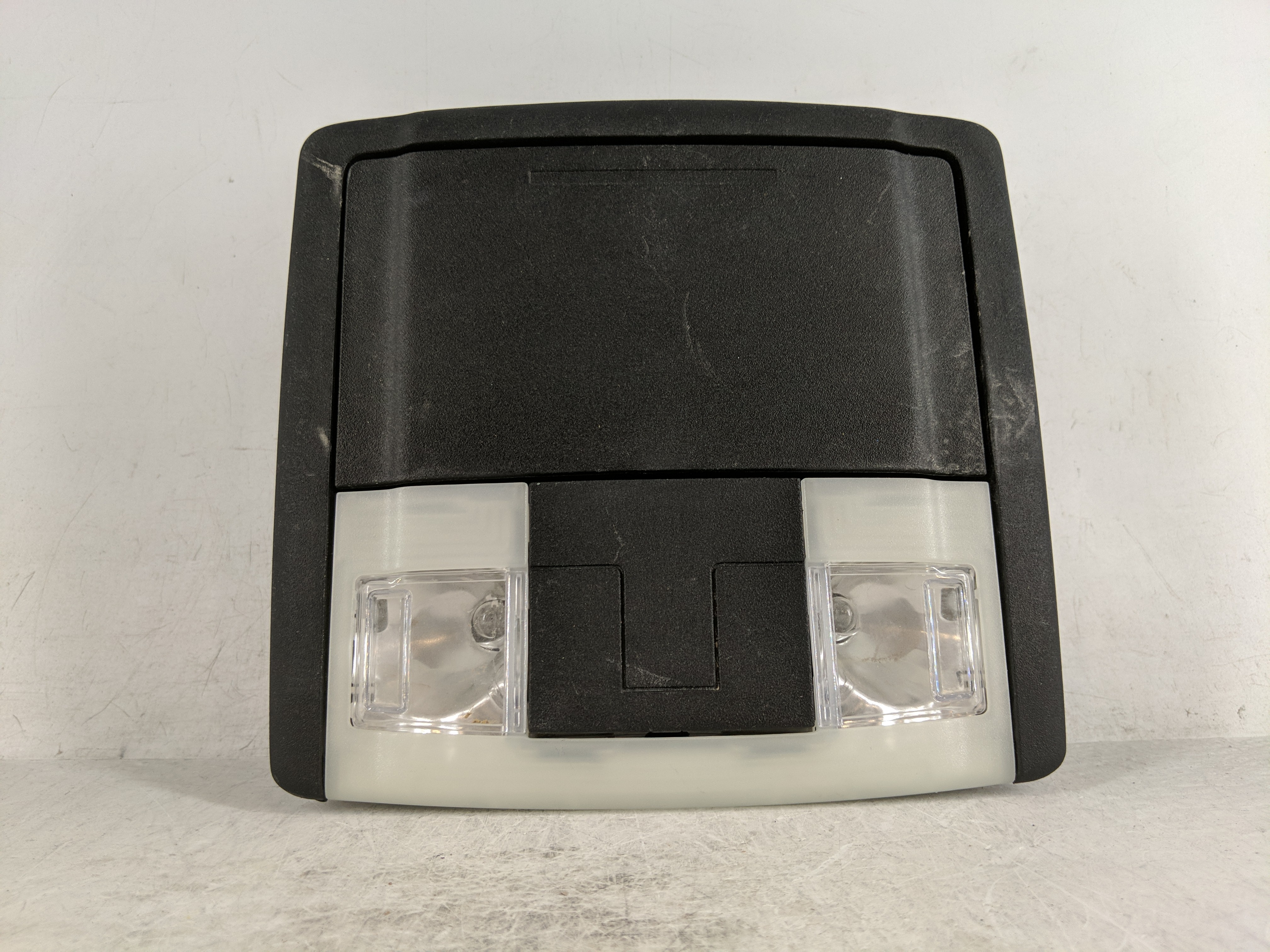 2016 Ford Explorer Overhead Roof Console 1188807 - Oemusedautoparts1.com