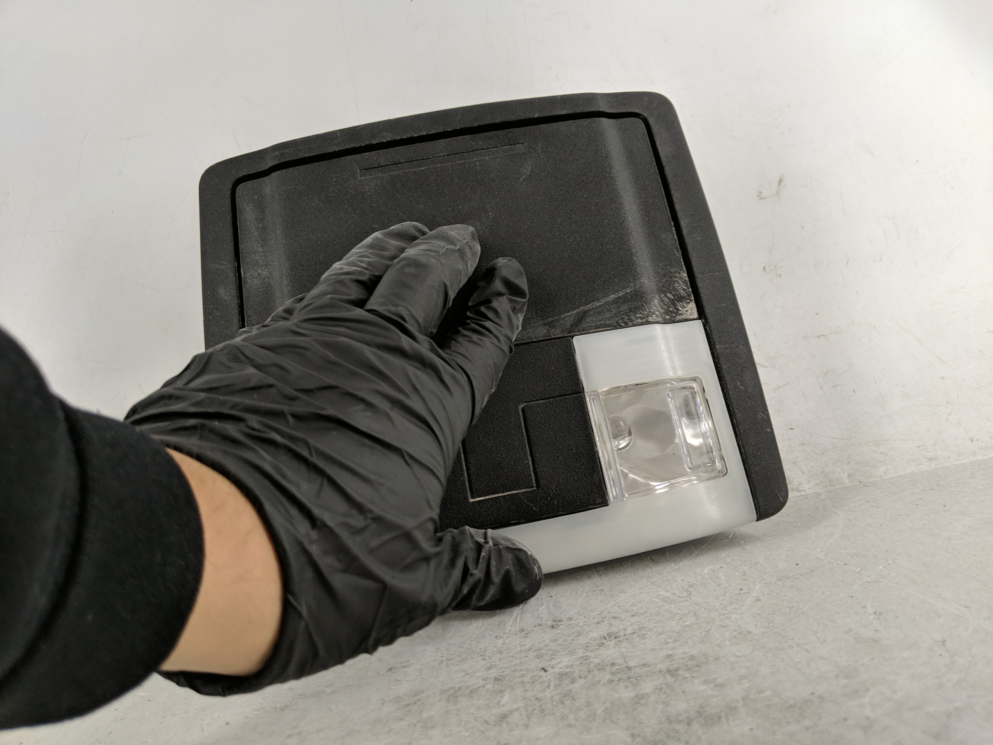 2018 Ford Explorer Overhead Roof Console 1188811 - Oemusedautoparts1.com