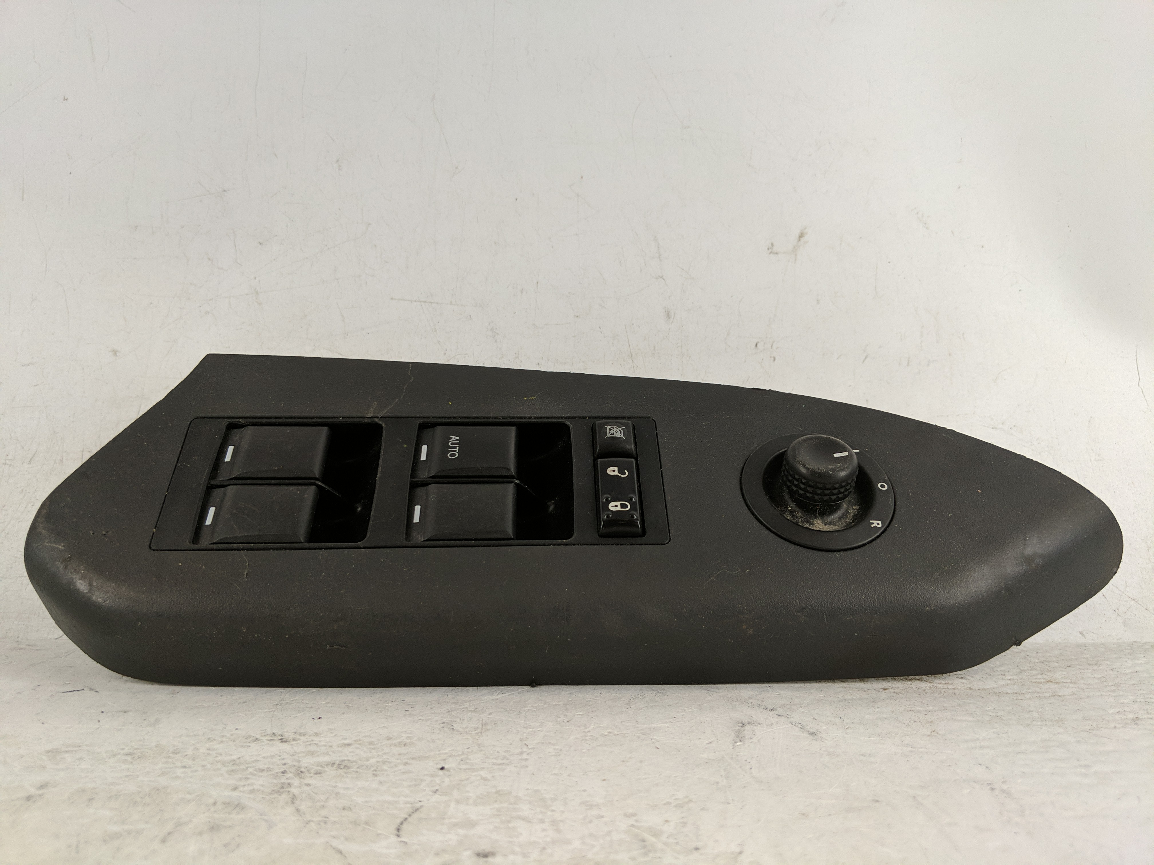 2011-2012 Dodge Caliber Driver Left Door Master Power Window Switch 1188870 - Oemusedautoparts1.com