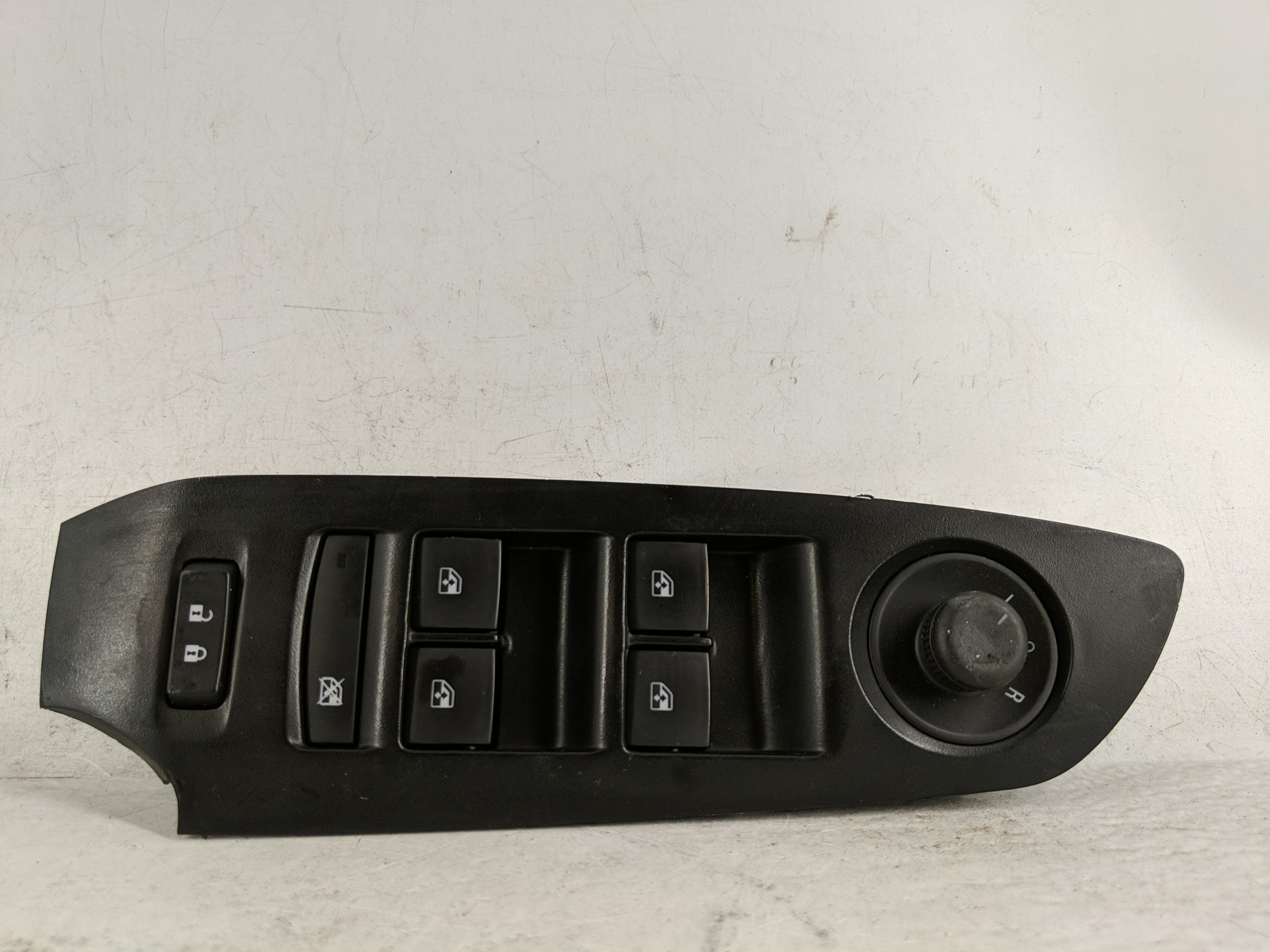 Picture of 2017-2021 Chevrolet Trax Driver Left Door Master Power Window Switch 1188883
