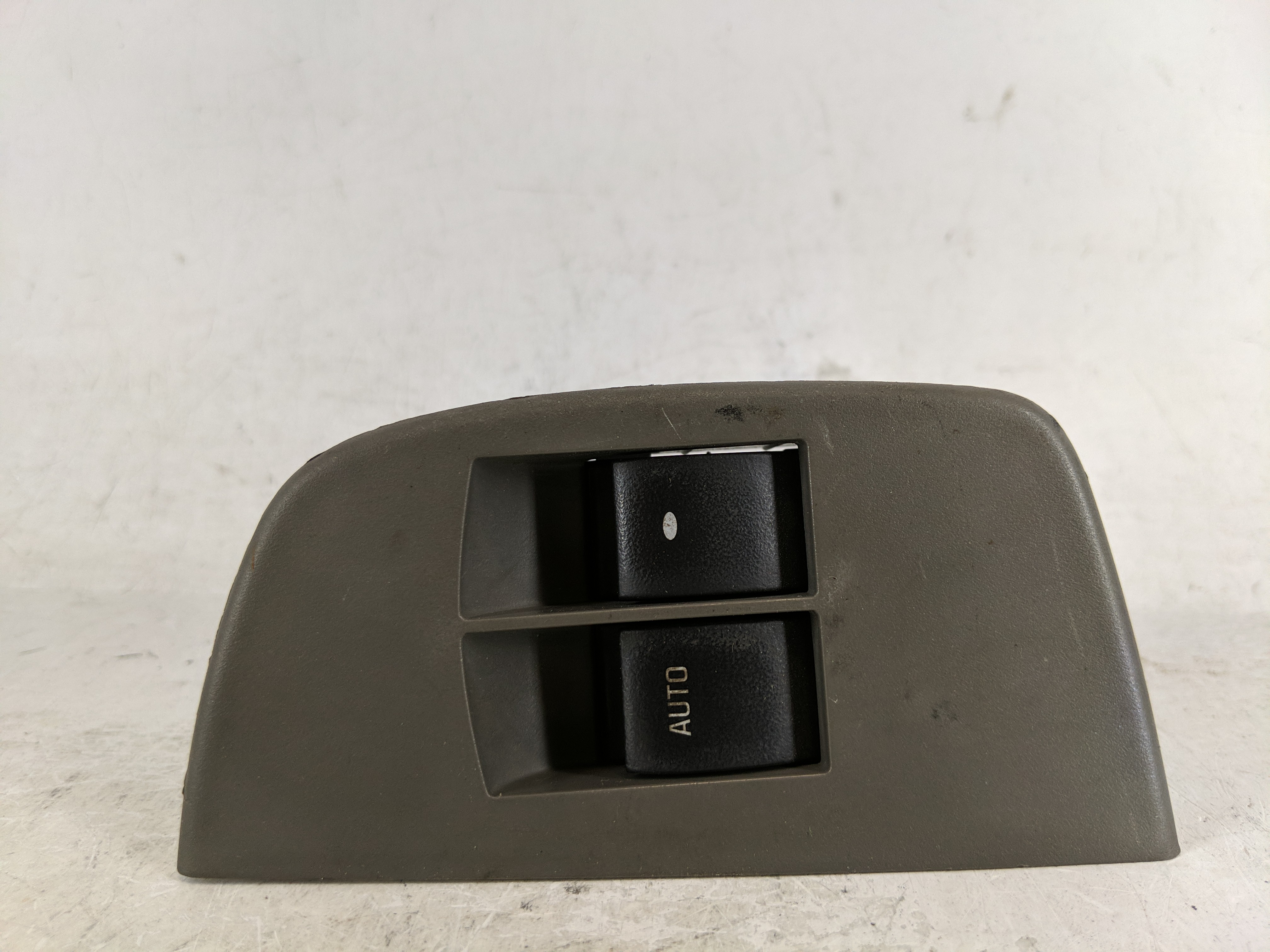 Picture of 2008 Chevrolet Express 2500 Driver Left Door Master Power Window Switch 1188894