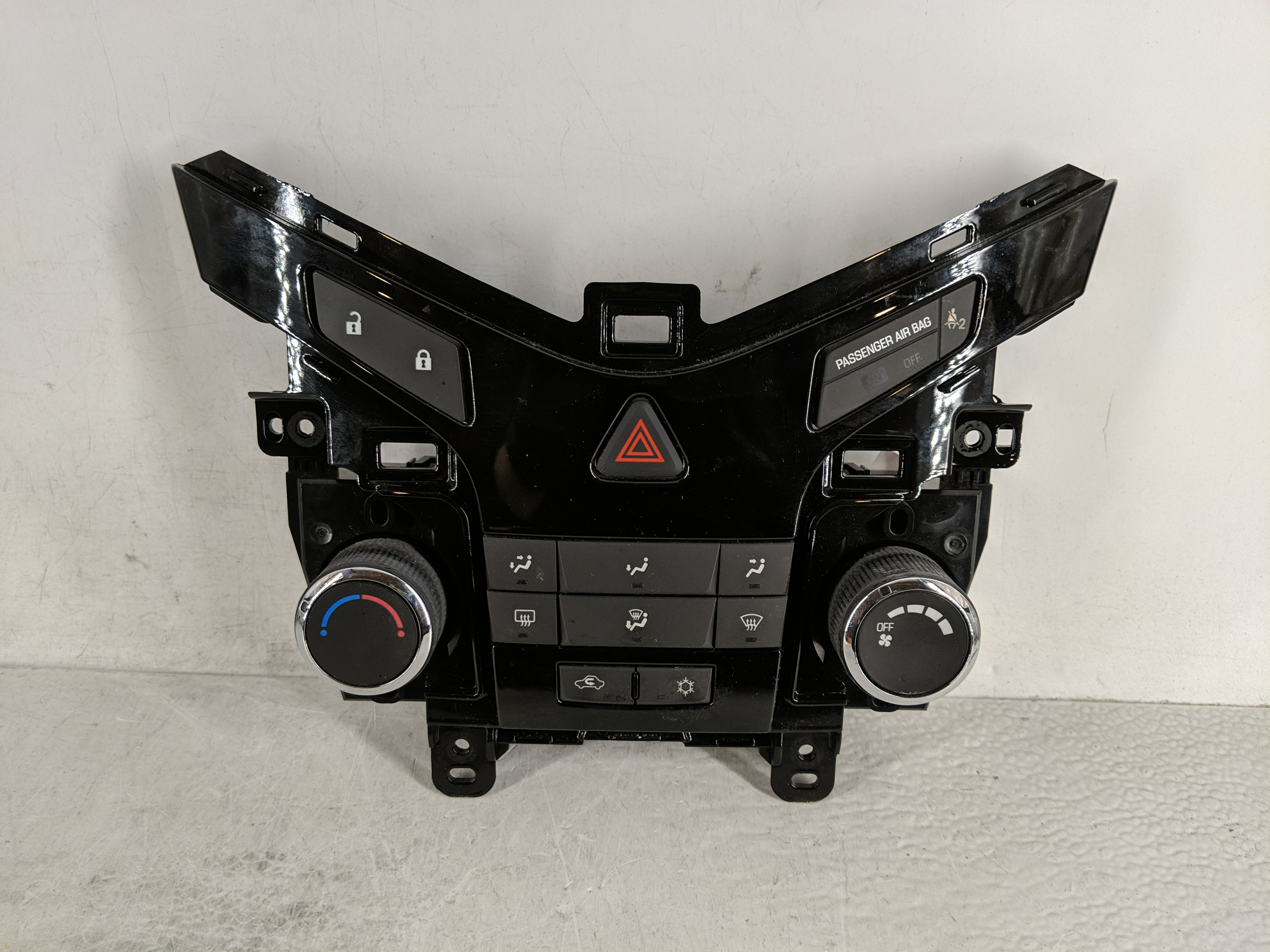 Picture of 2011-2012 Chevrolet Cruze Ac Heater Roof Climate Control 95017054 1188936