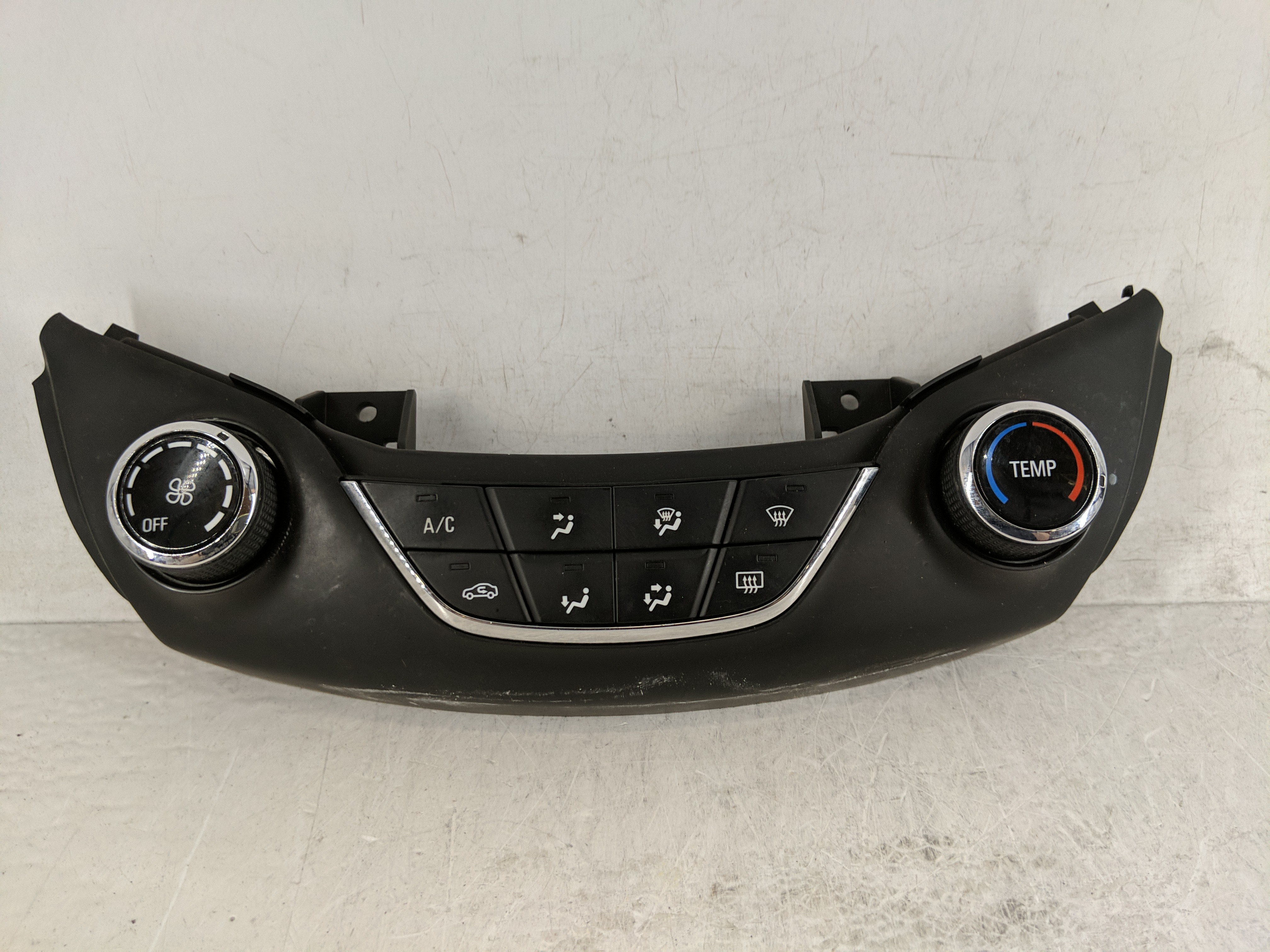 Picture of 2016-2018 Chevrolet Cruze Ac Heater Climate Control 39028880 1188938