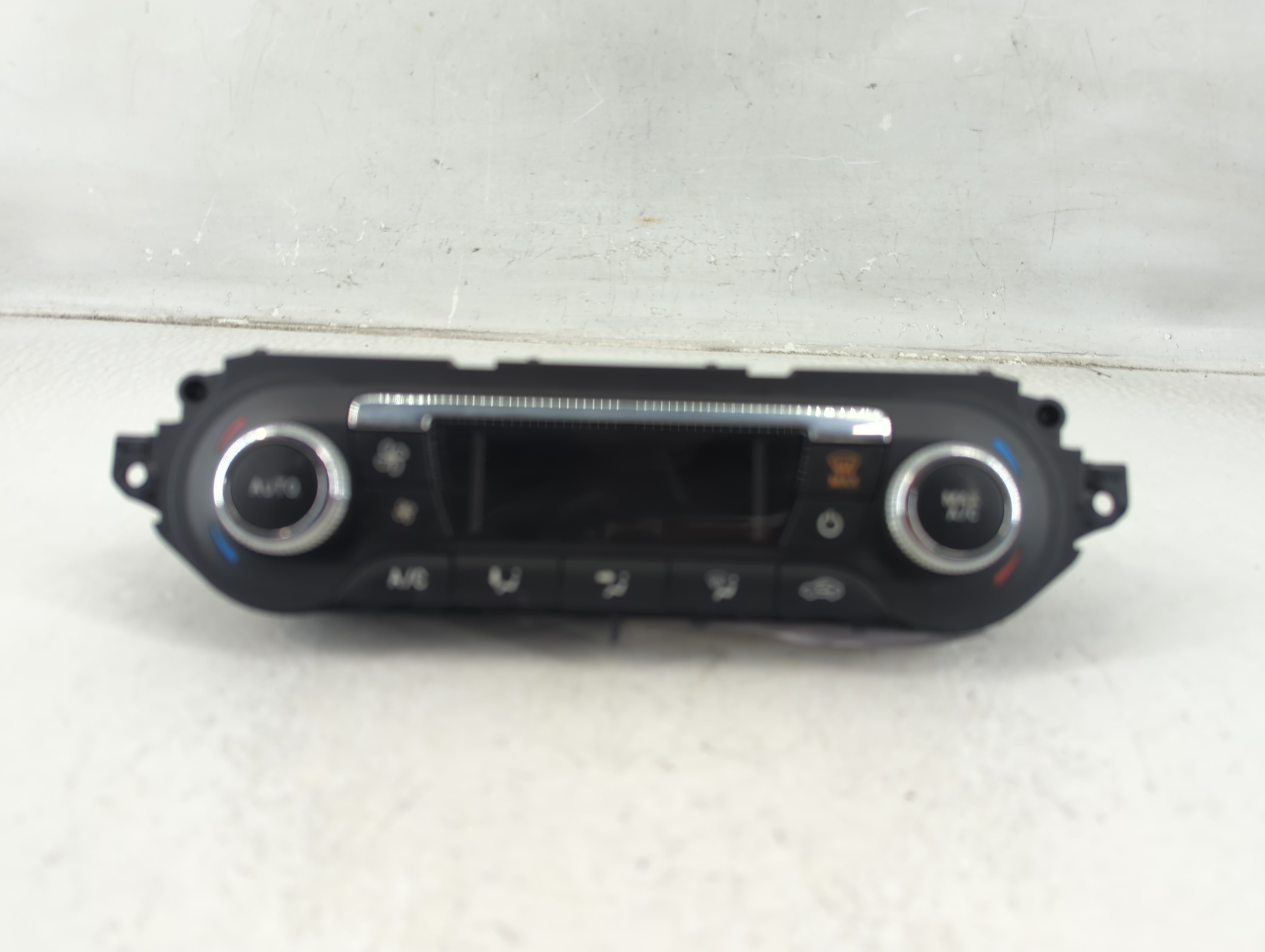 Picture of 2013-2015 Ford Escape Ac Heater Climate Control Cj5t-18c612-bc 1188944