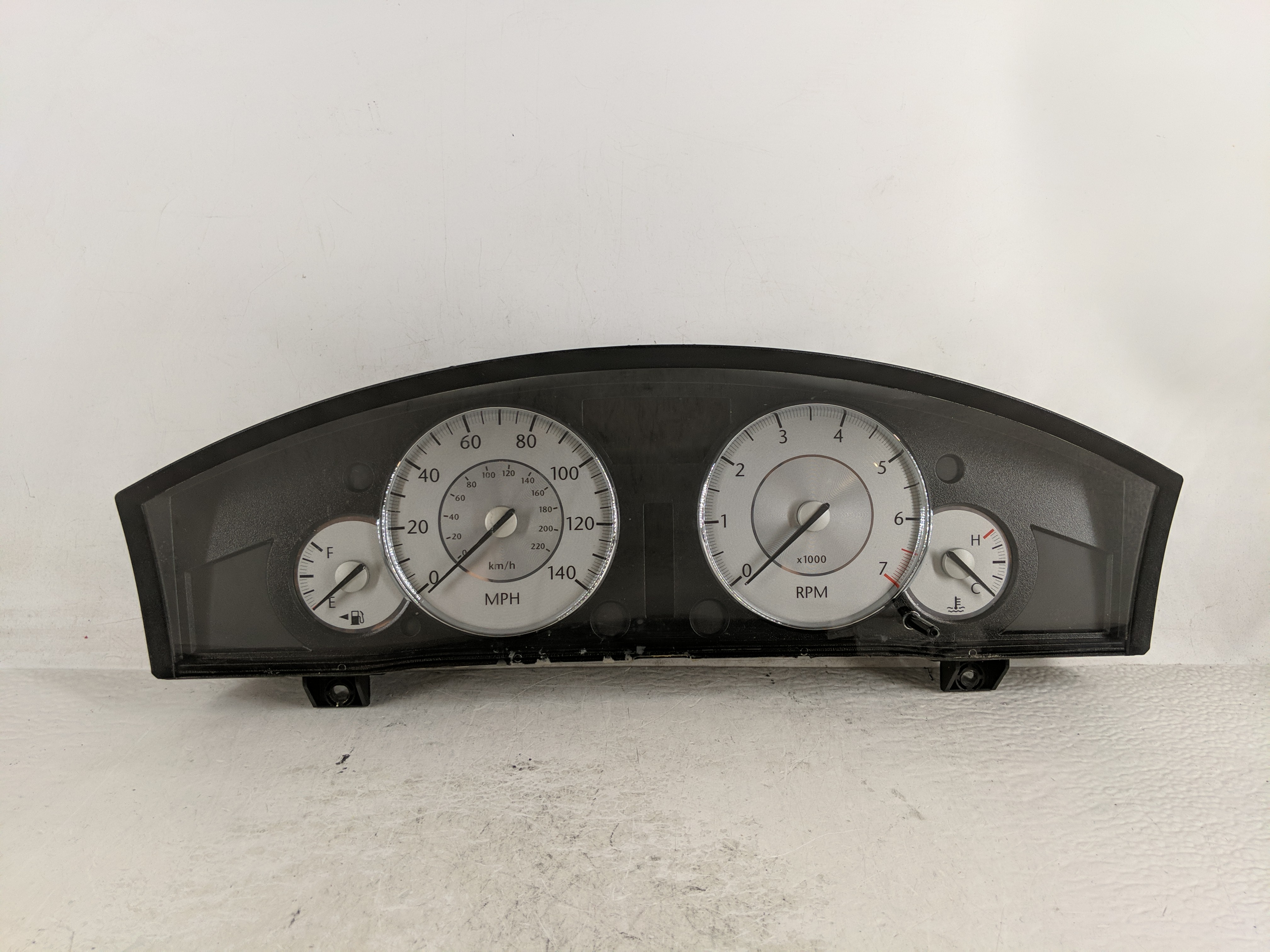 2010-2010 Chrysler 300 Speedometer Instrument Cluster Gauges 1188974 - Oemusedautoparts1.com