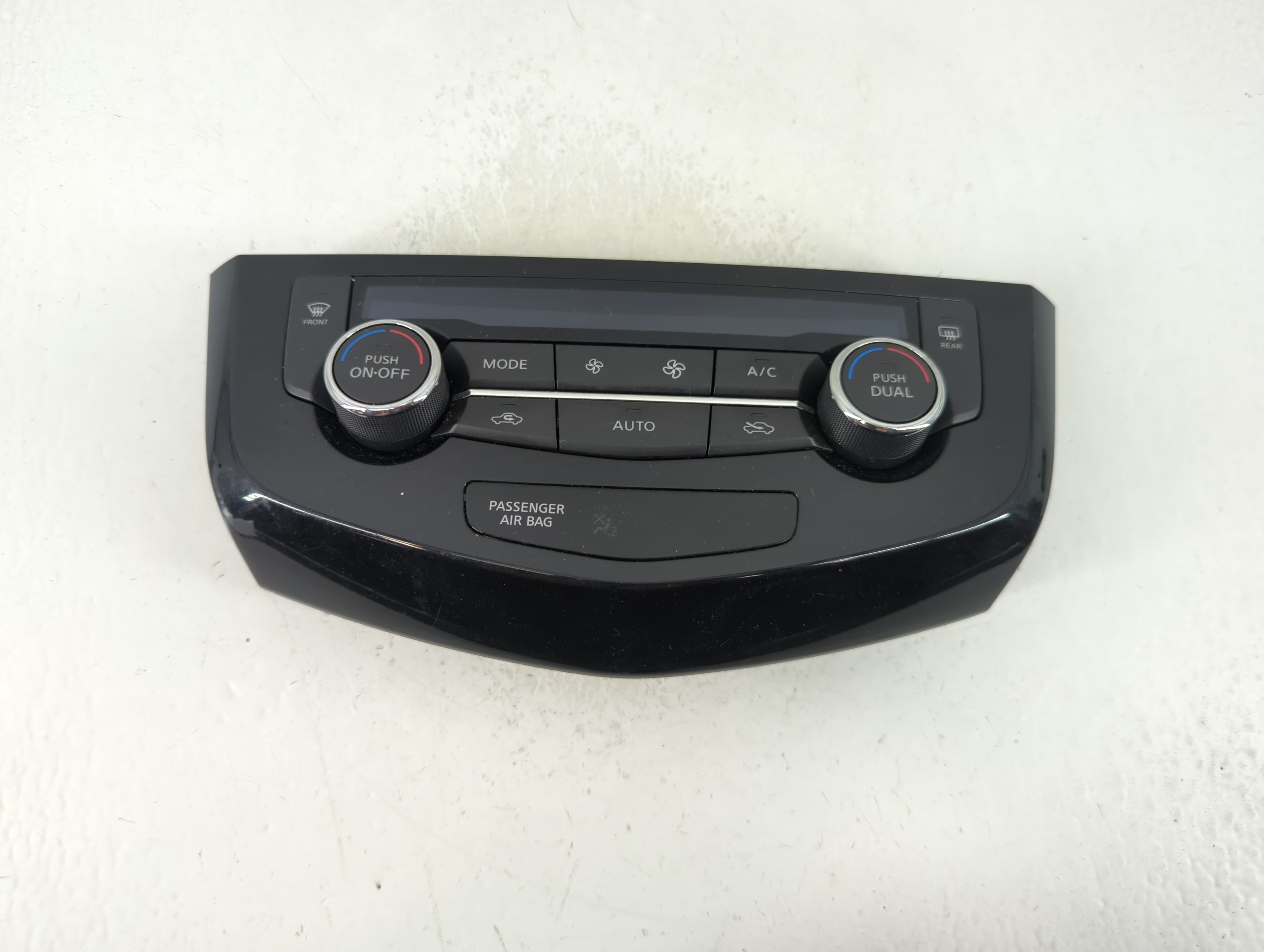Picture of 2017-2020 Nissan Rogue Ac Heater Climate Control 27500 7fe0a 1188988