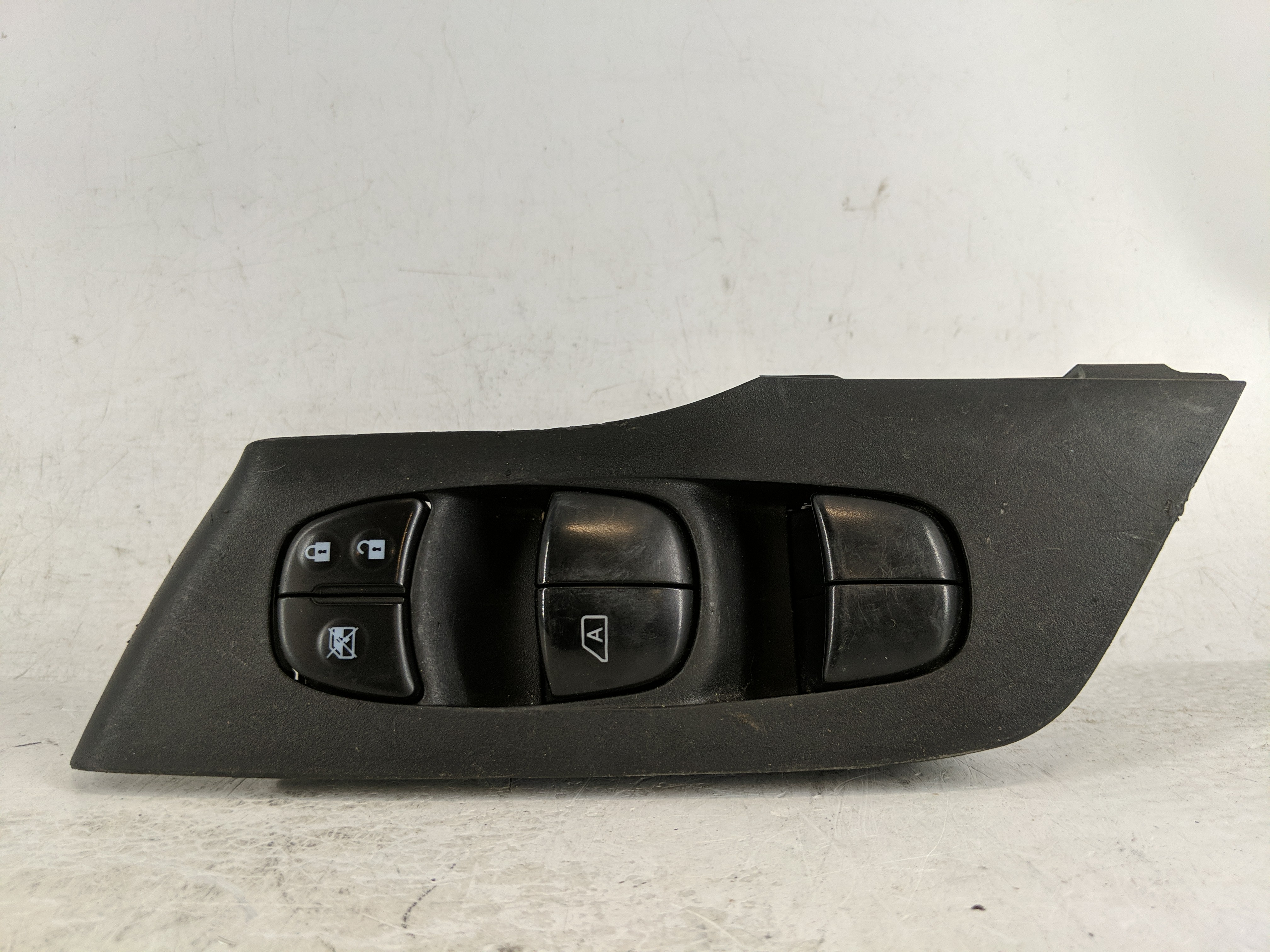 Picture of 2013-2018 Nissan Altima Driver Left Door Master Power Window Switch 1188994