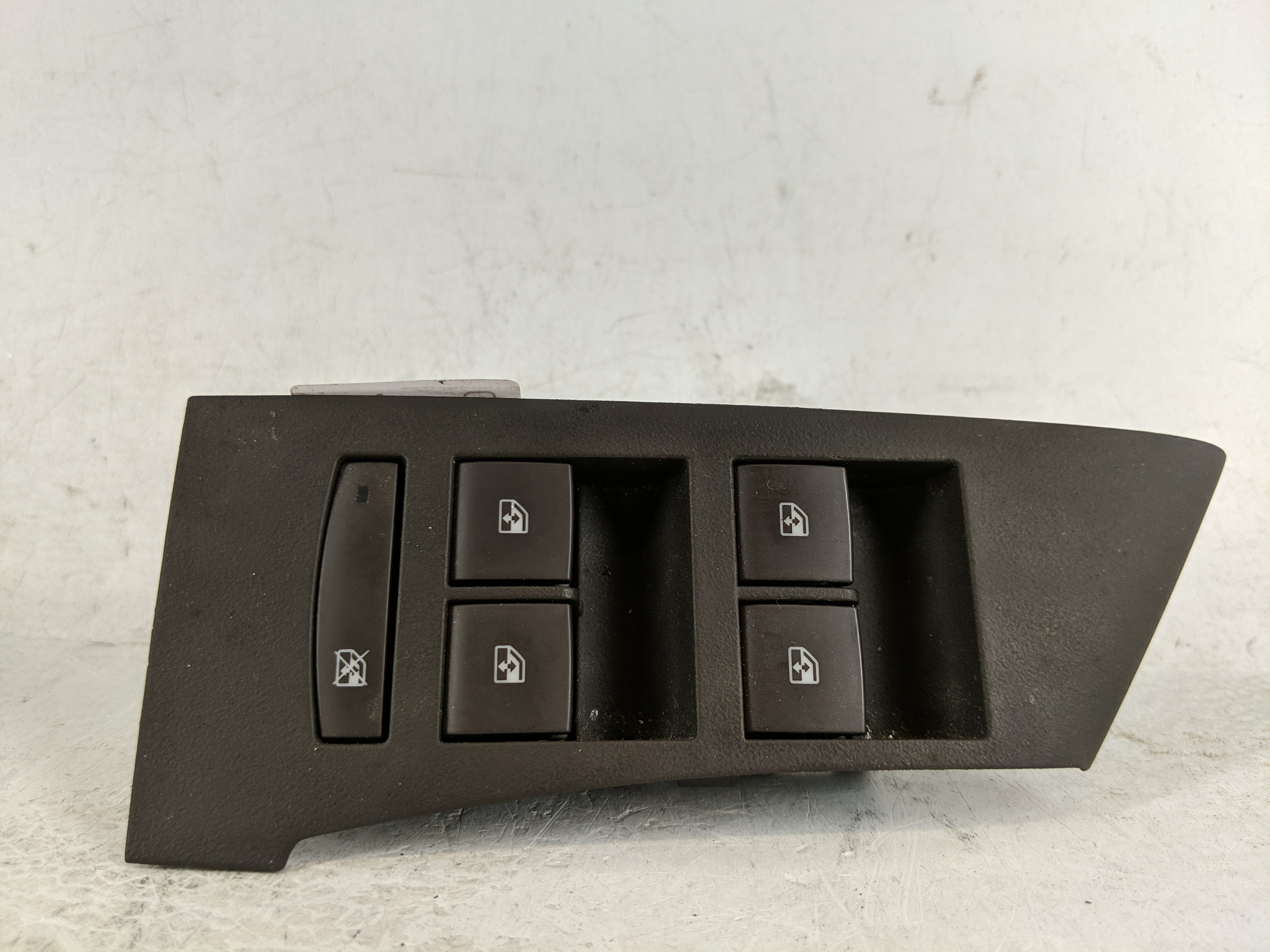 Picture of 2015-2017 Buick Verano Driver Left Door Master Power Window Switch 1188998