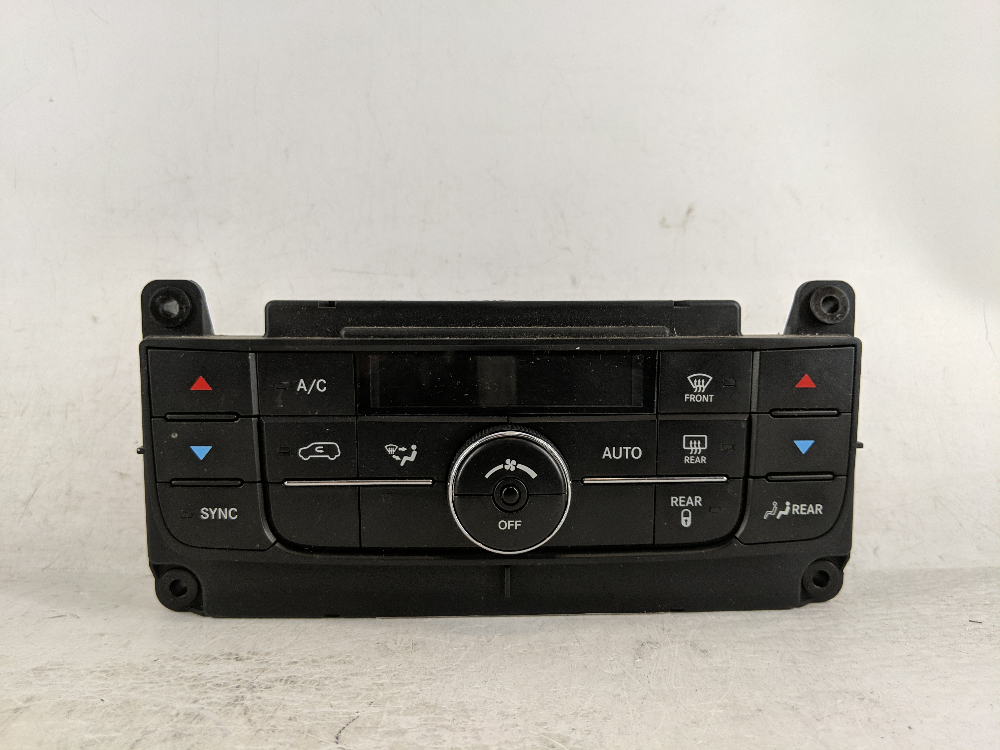 2011-2016 Chrysler Town & Country Ac Heater Climate Control 55111236af 1189036 - Oemusedautoparts1.com