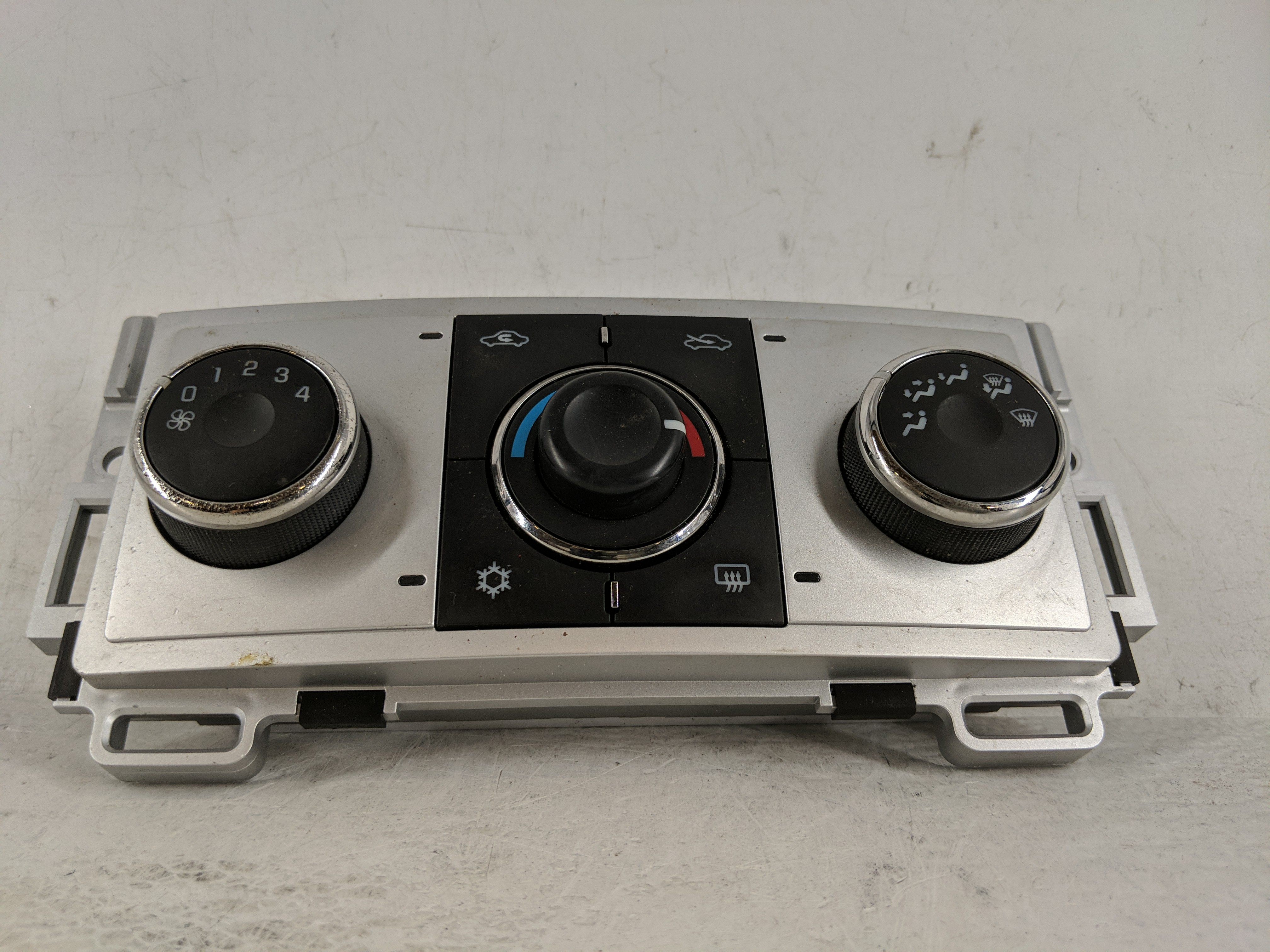 2008-2012 Chevrolet Malibu Ac Heater Climate Control 28251428 1189040 - Oemusedautoparts1.com