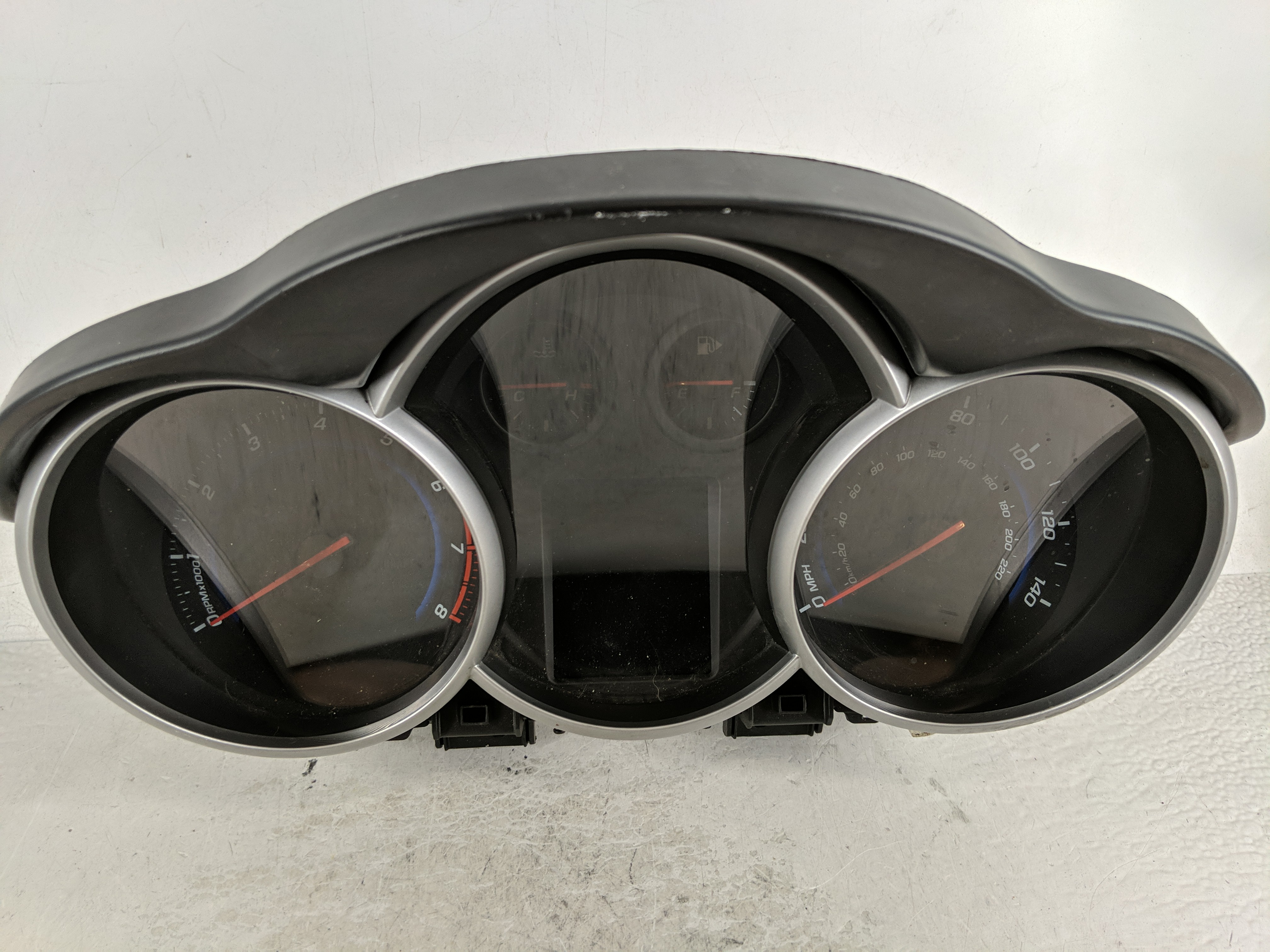 2013-2014 Chevrolet Cruze Speedometer Instrument Cluster Gauges 1189051 - Oemusedautoparts1.com