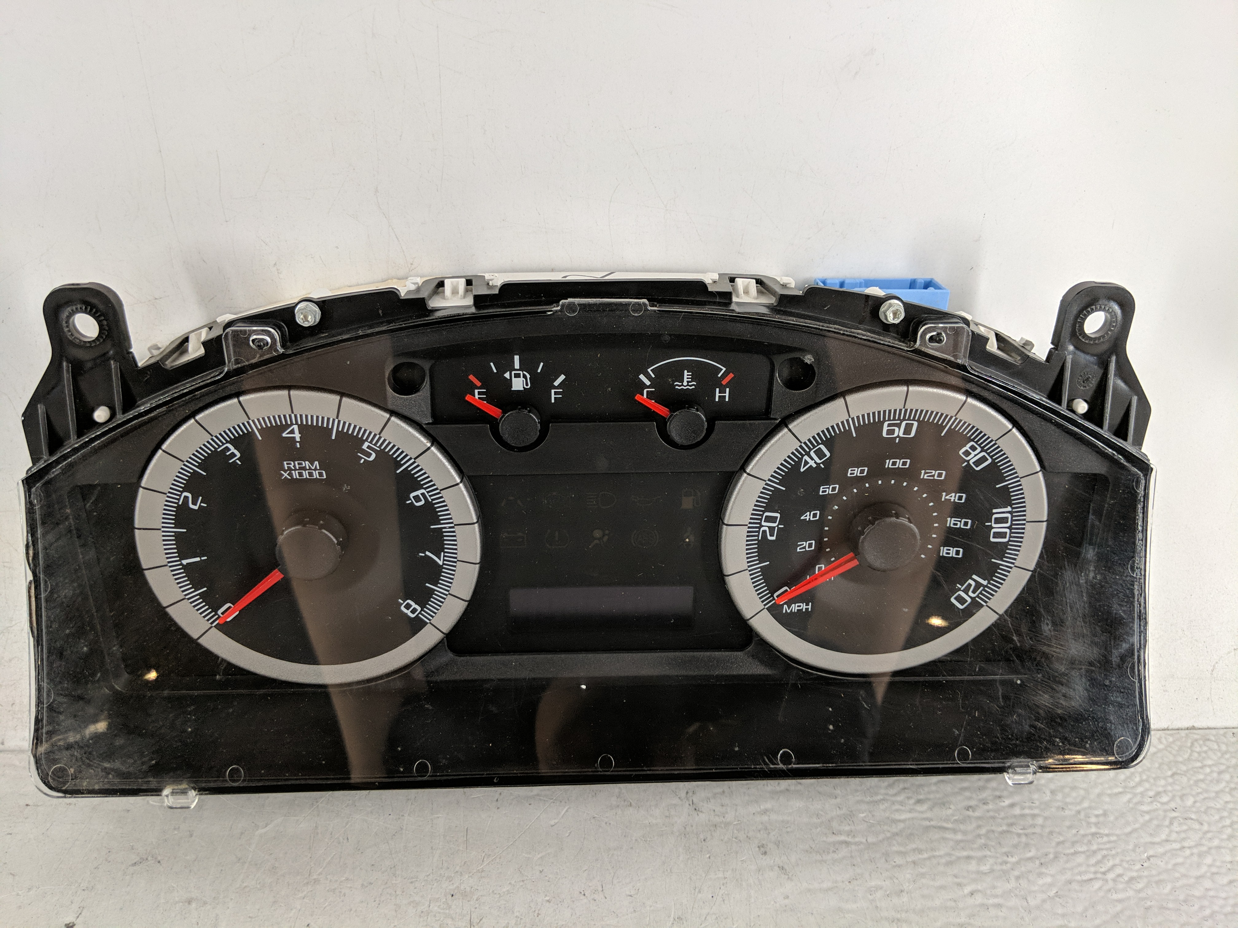 2008-2008 Ford Escape Speedometer Instrument Cluster Gauges 1189056 - Oemusedautoparts1.com