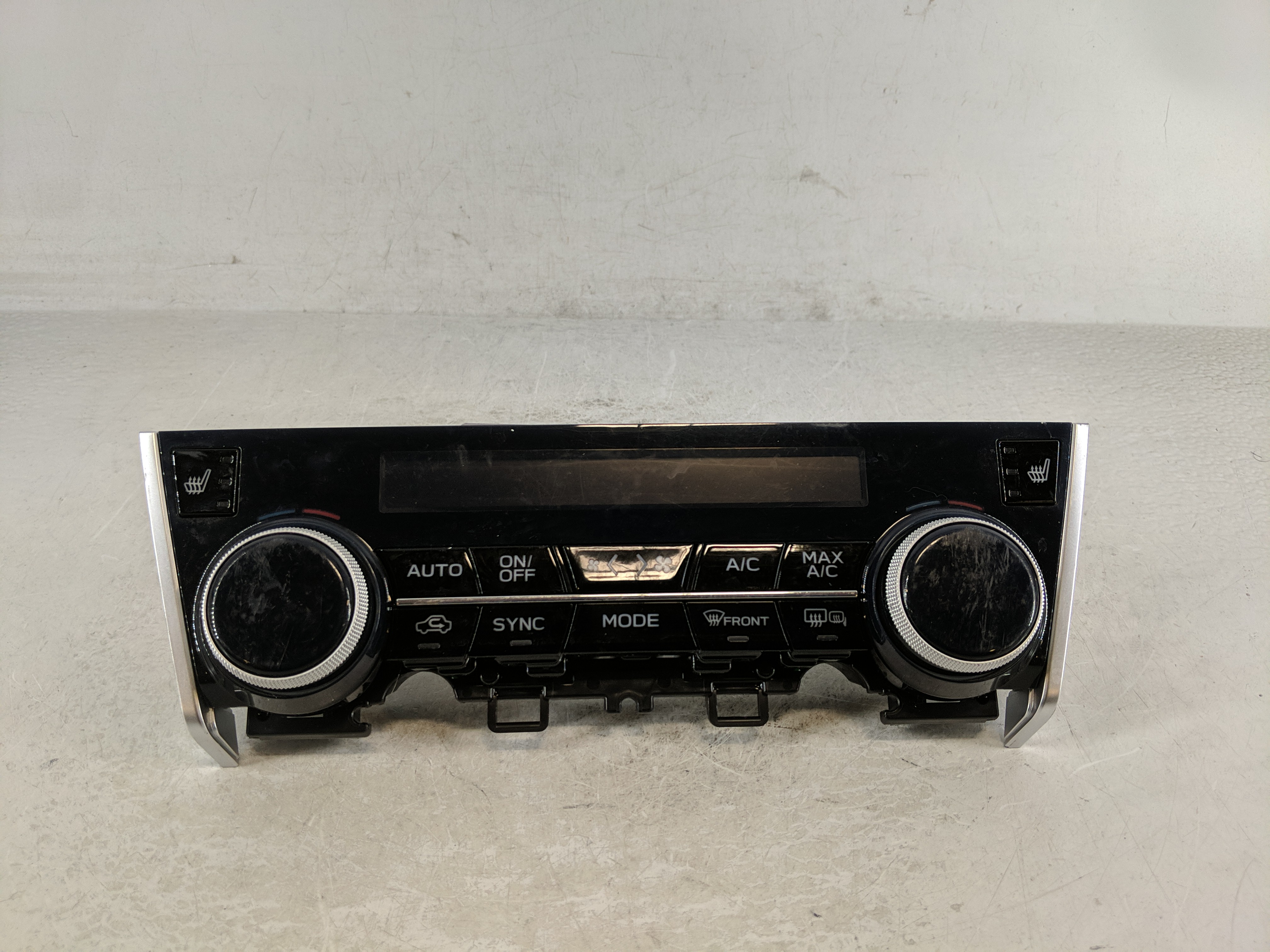 2018-2019 Subaru Legacy Ac Heater Climate Control 72311 Al32a 1189066 - Oemusedautoparts1.com