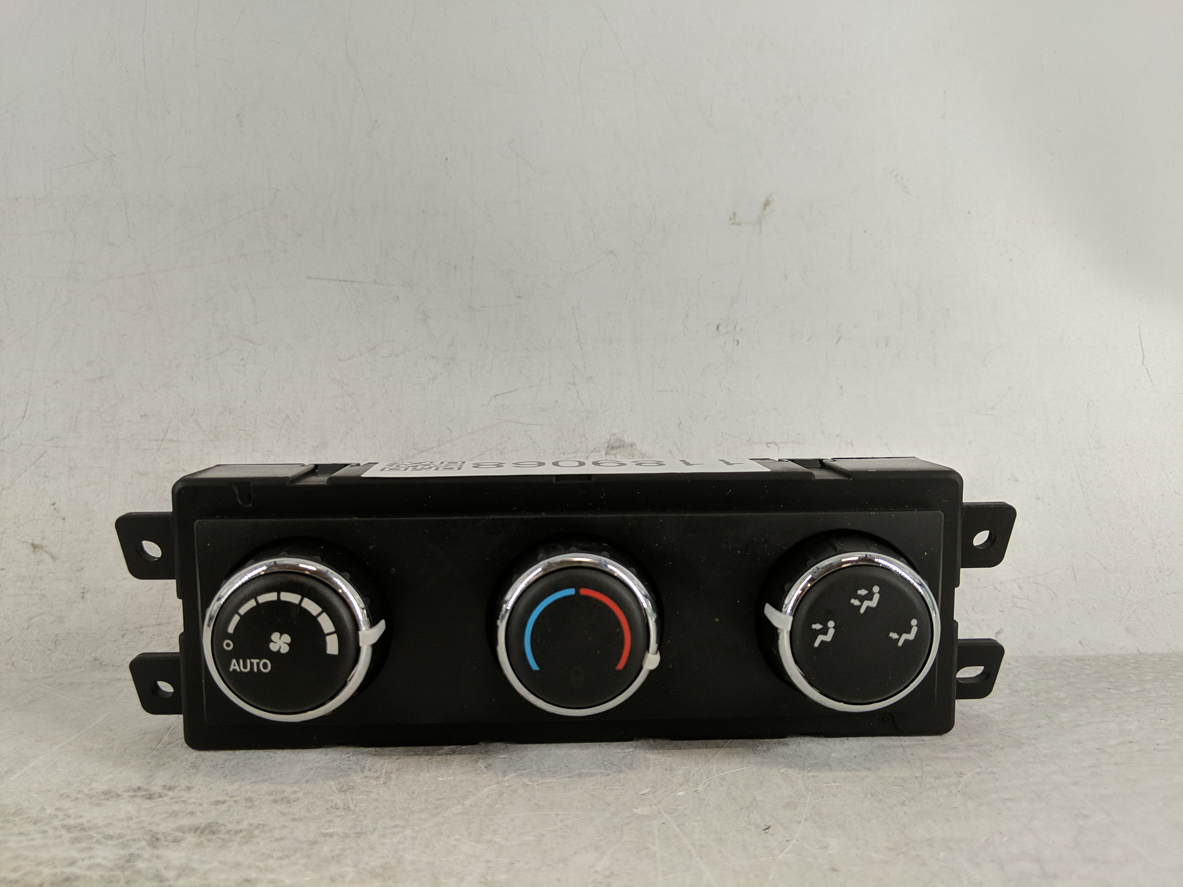 2012-2016 Chrysler Town & Country Ac Heater Climate Control 55111313ab 1189068 - Oemusedautoparts1.com