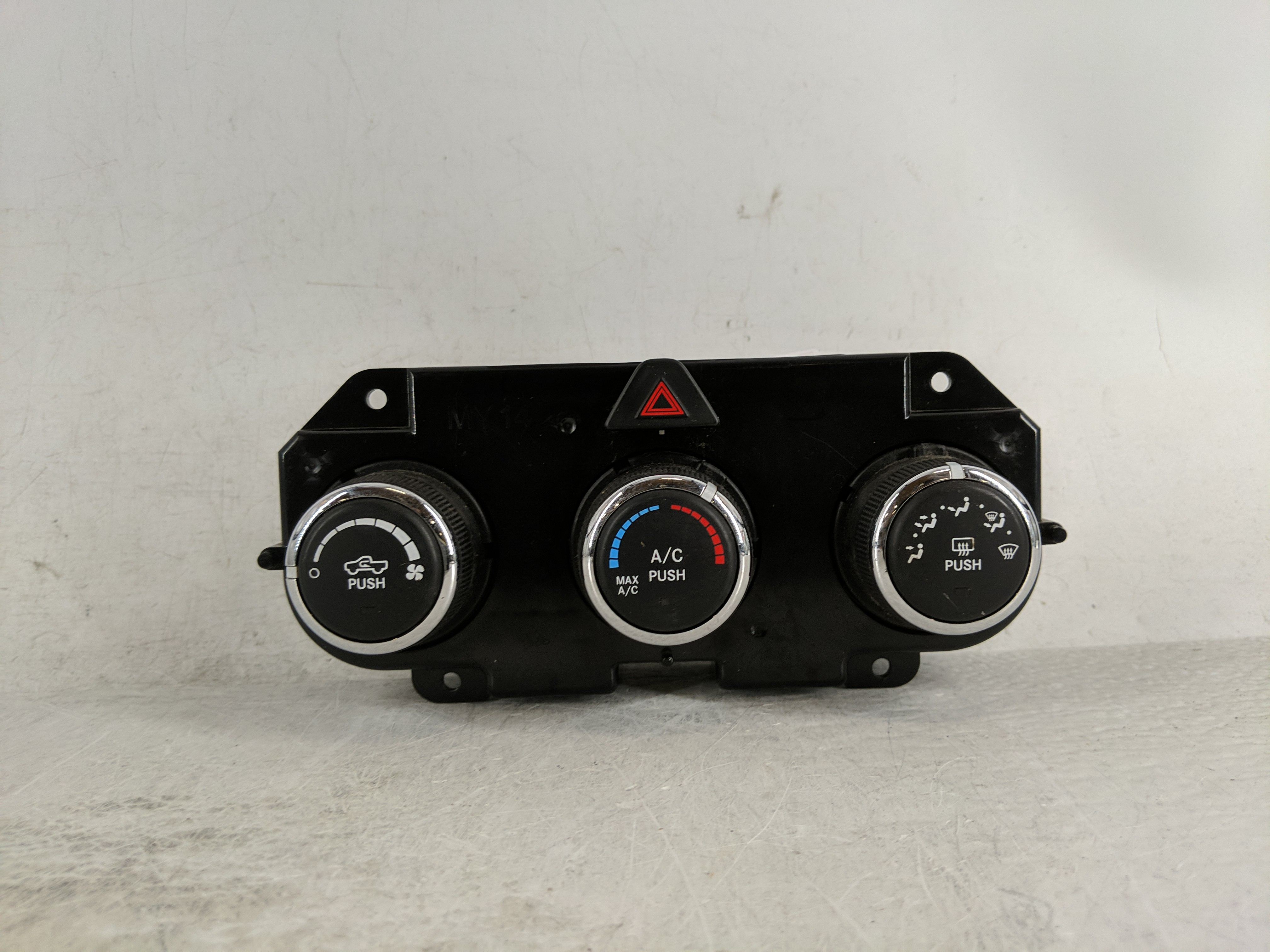 2017 Dodge Ram 1500 Ac Heater Climate Control P68268190aa 1189069 - Oemusedautoparts1.com