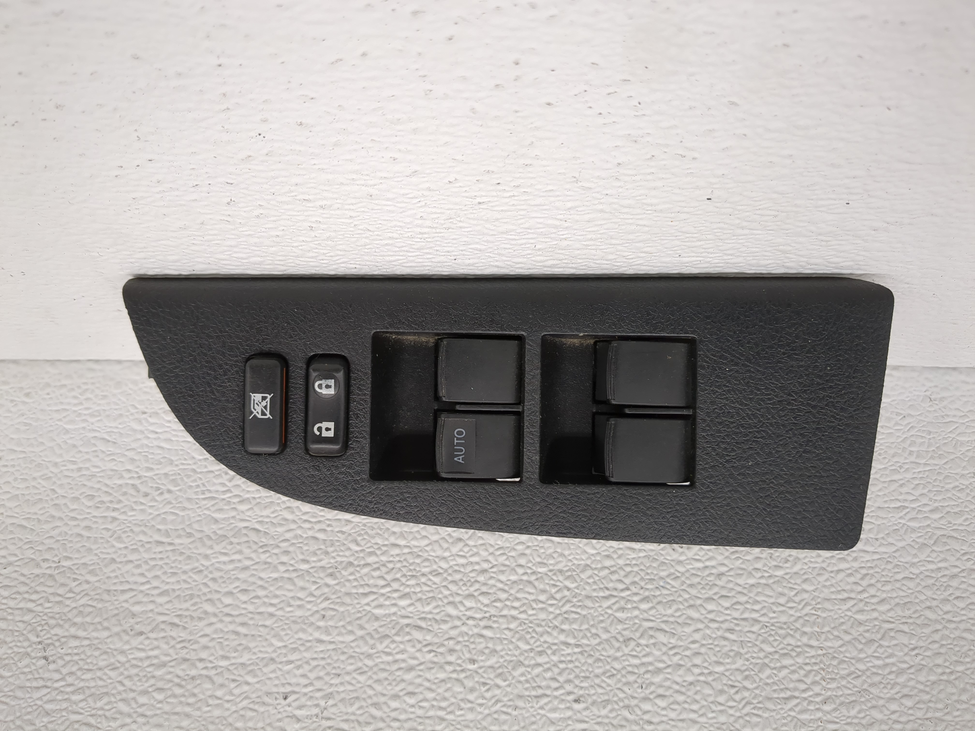 Picture of 2008-2013 Toyota Highlander Driver Left Door Master Power Window Switch 1189082