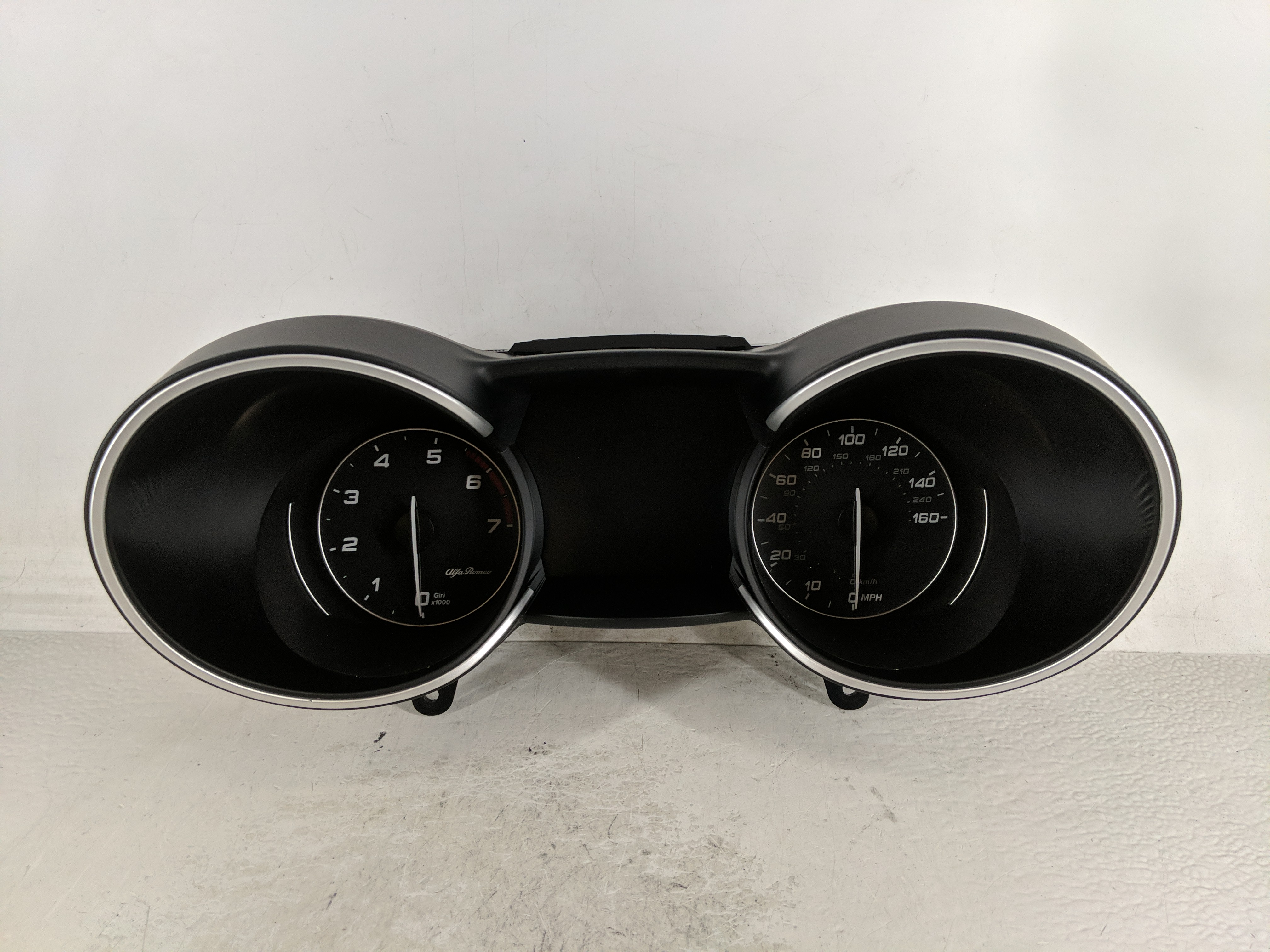 2022 Alfa Romeo Stelvio Speedometer Instrument Cluster Gauges 1189102 - Oemusedautoparts1.com
